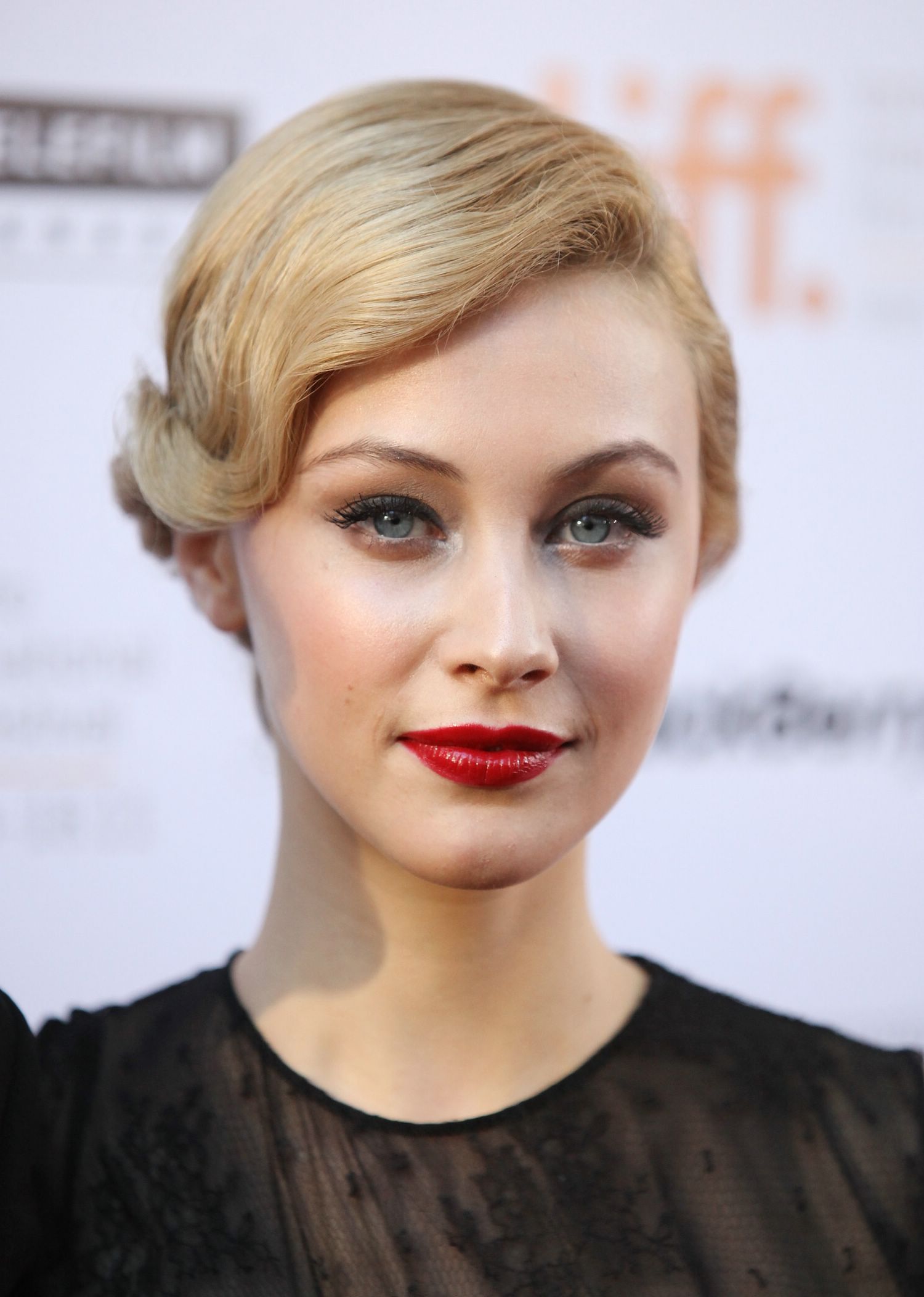 hq010.jpg hq010.jpg