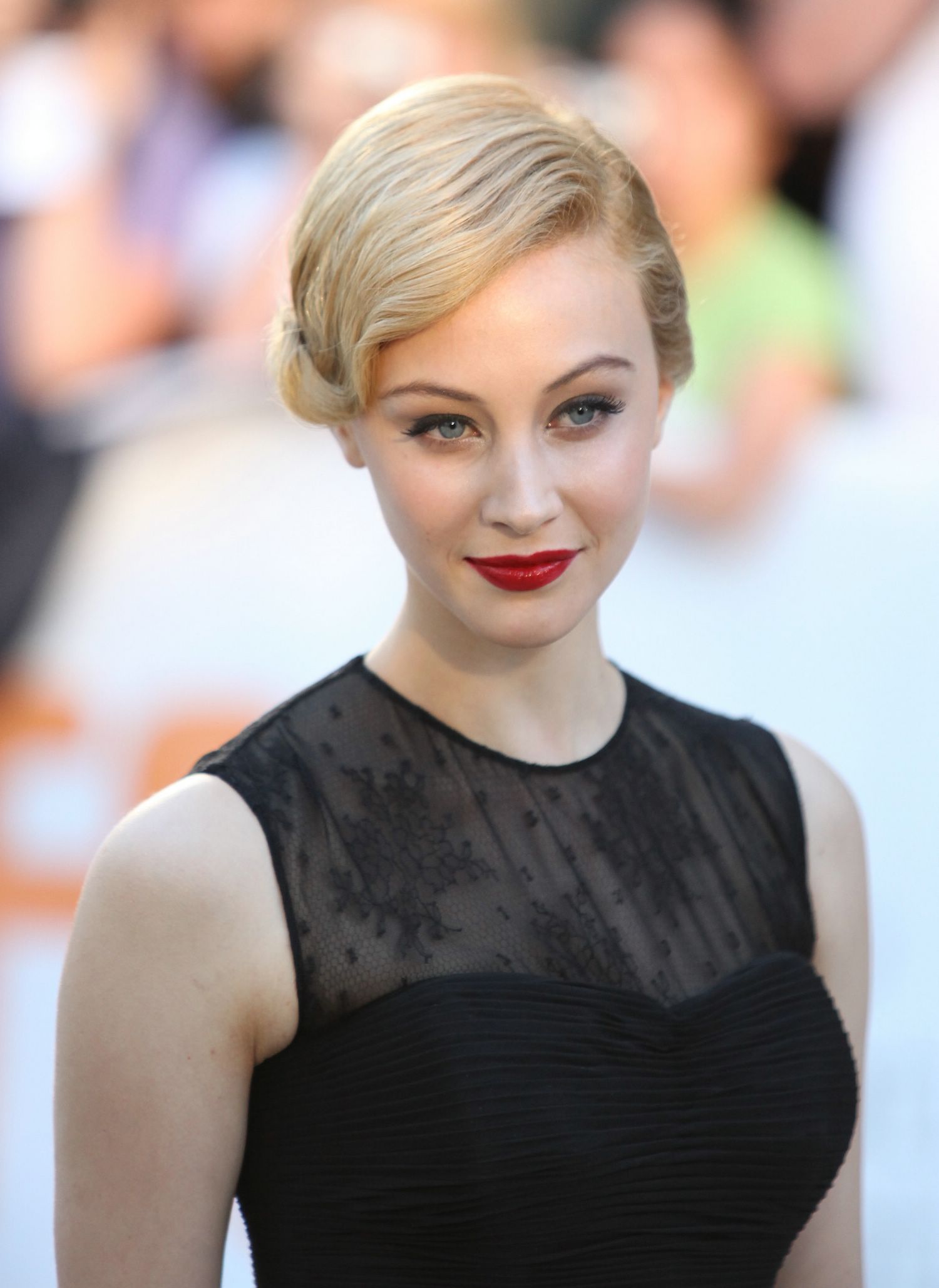 hq012.jpg hq012.jpg