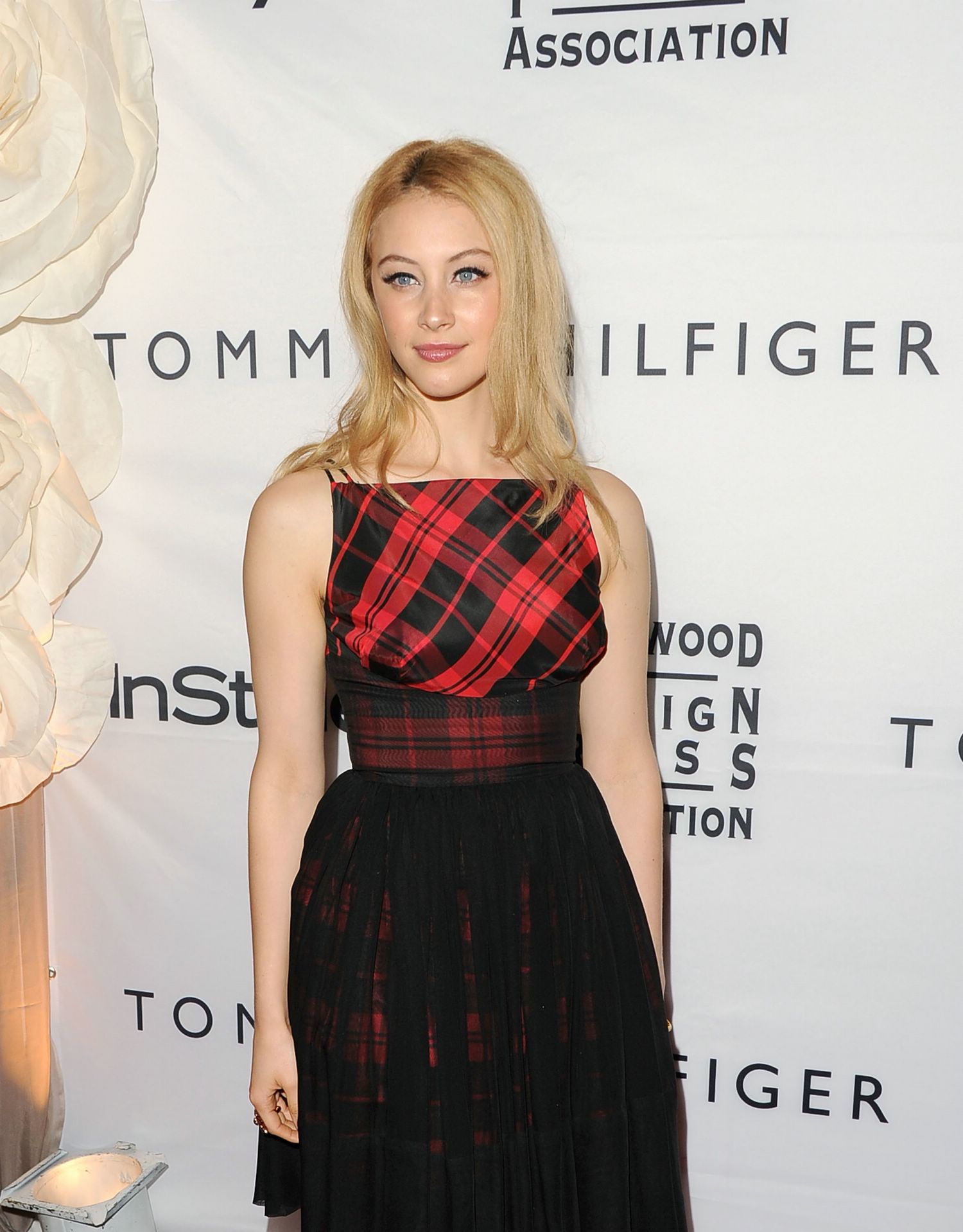 hq001.jpg hq001.jpg