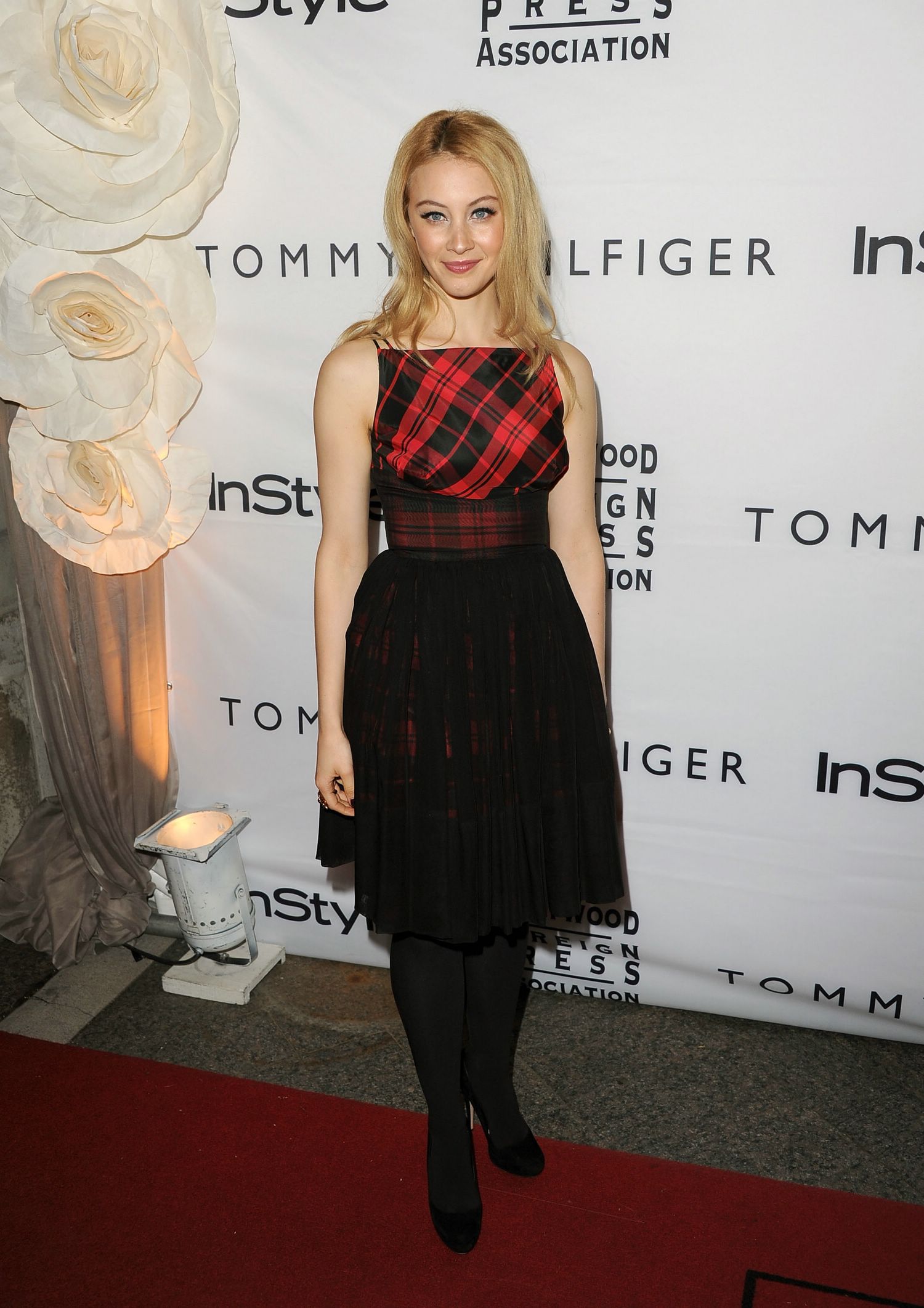 hq004.jpg hq004.jpg