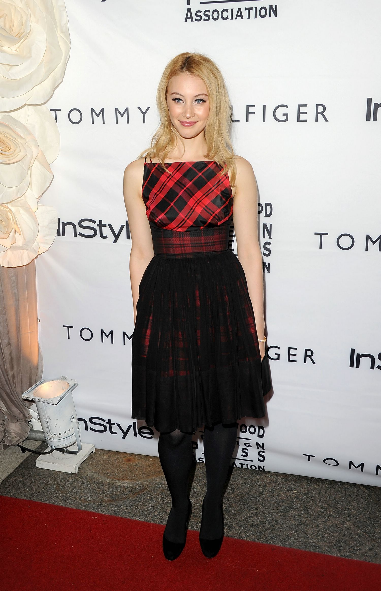 hq018.jpg hq018.jpg
