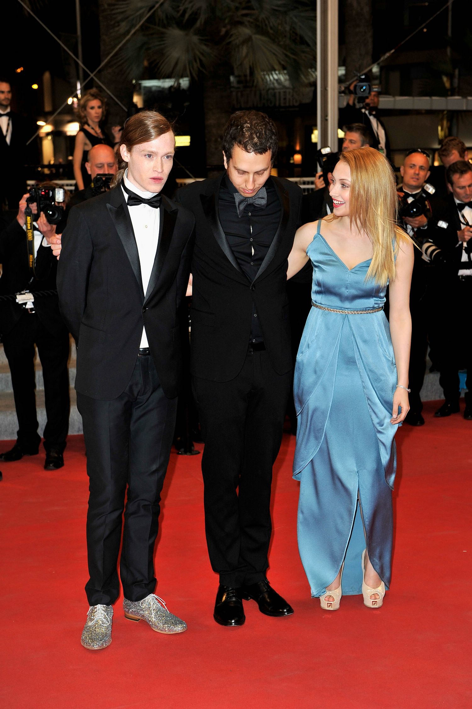 hq025.jpg hq025.jpg