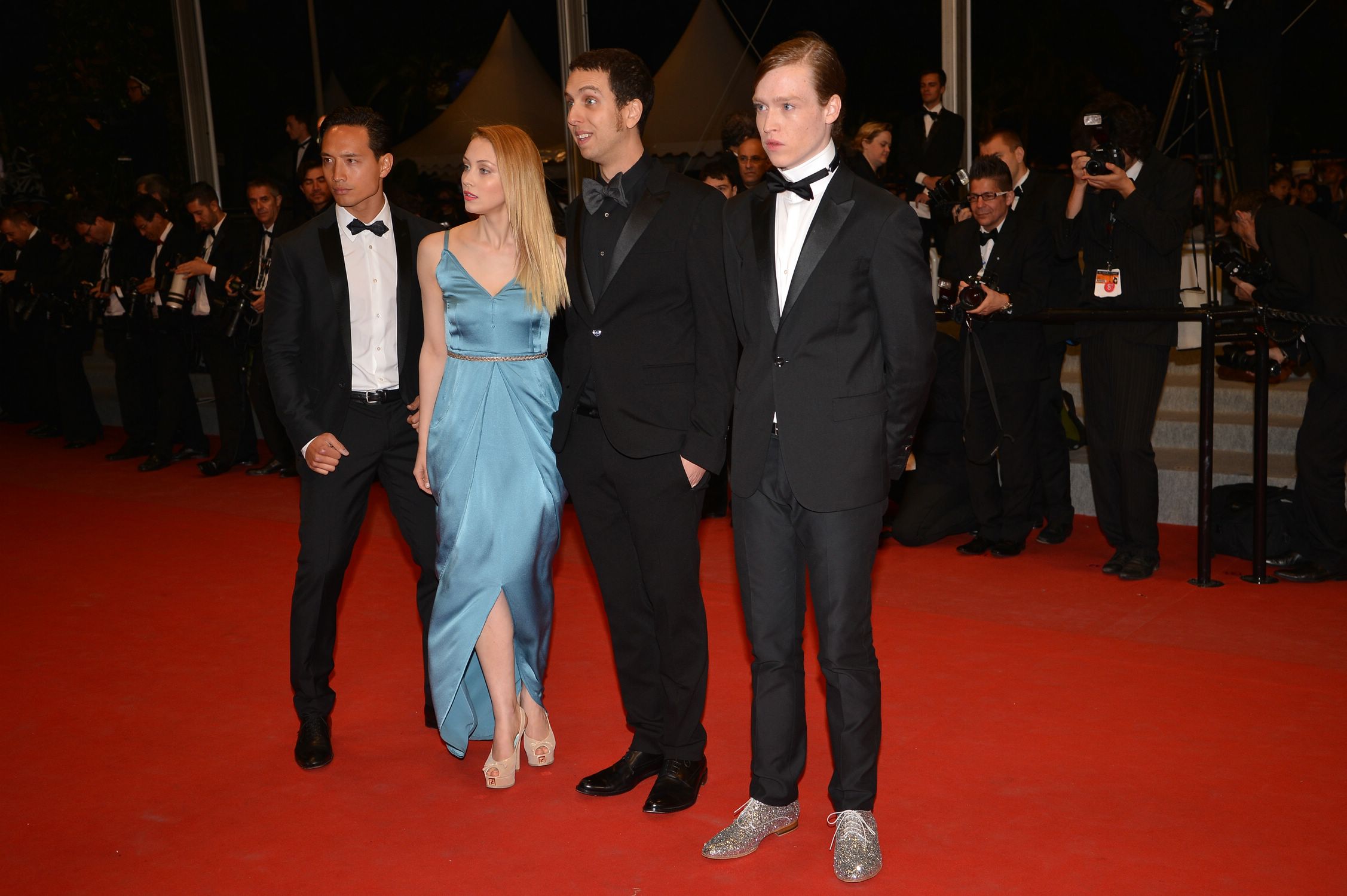 hq048.jpg hq048.jpg