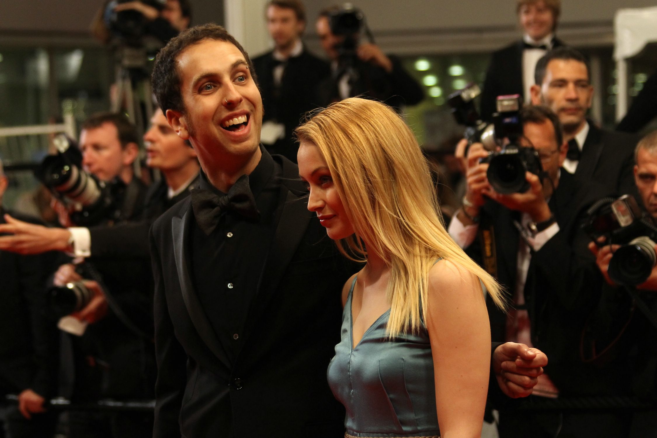 hq049.jpg hq049.jpg