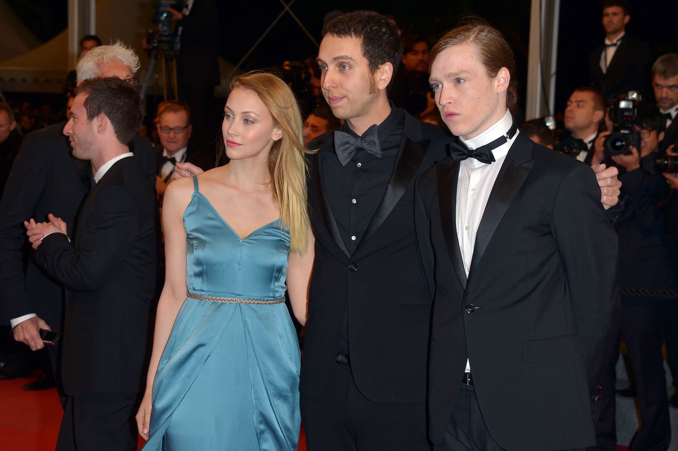 hq054.jpg hq054.jpg