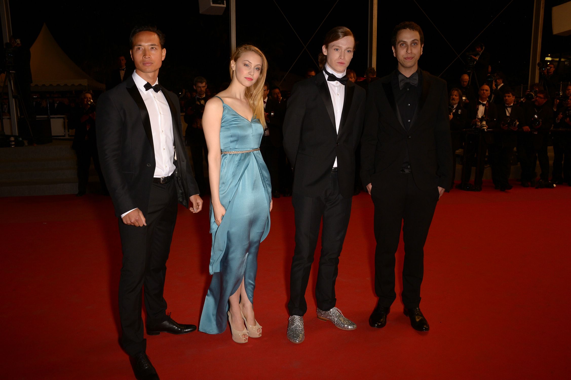 hq056.jpg hq056.jpg