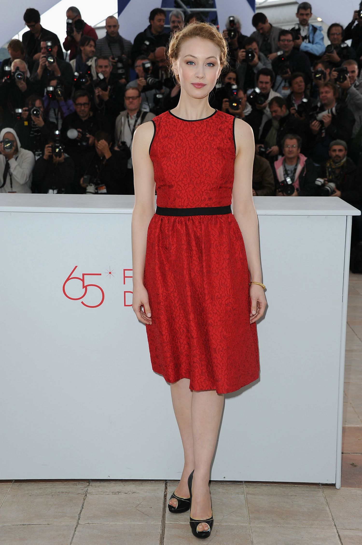hq005.jpg hq005.jpg
