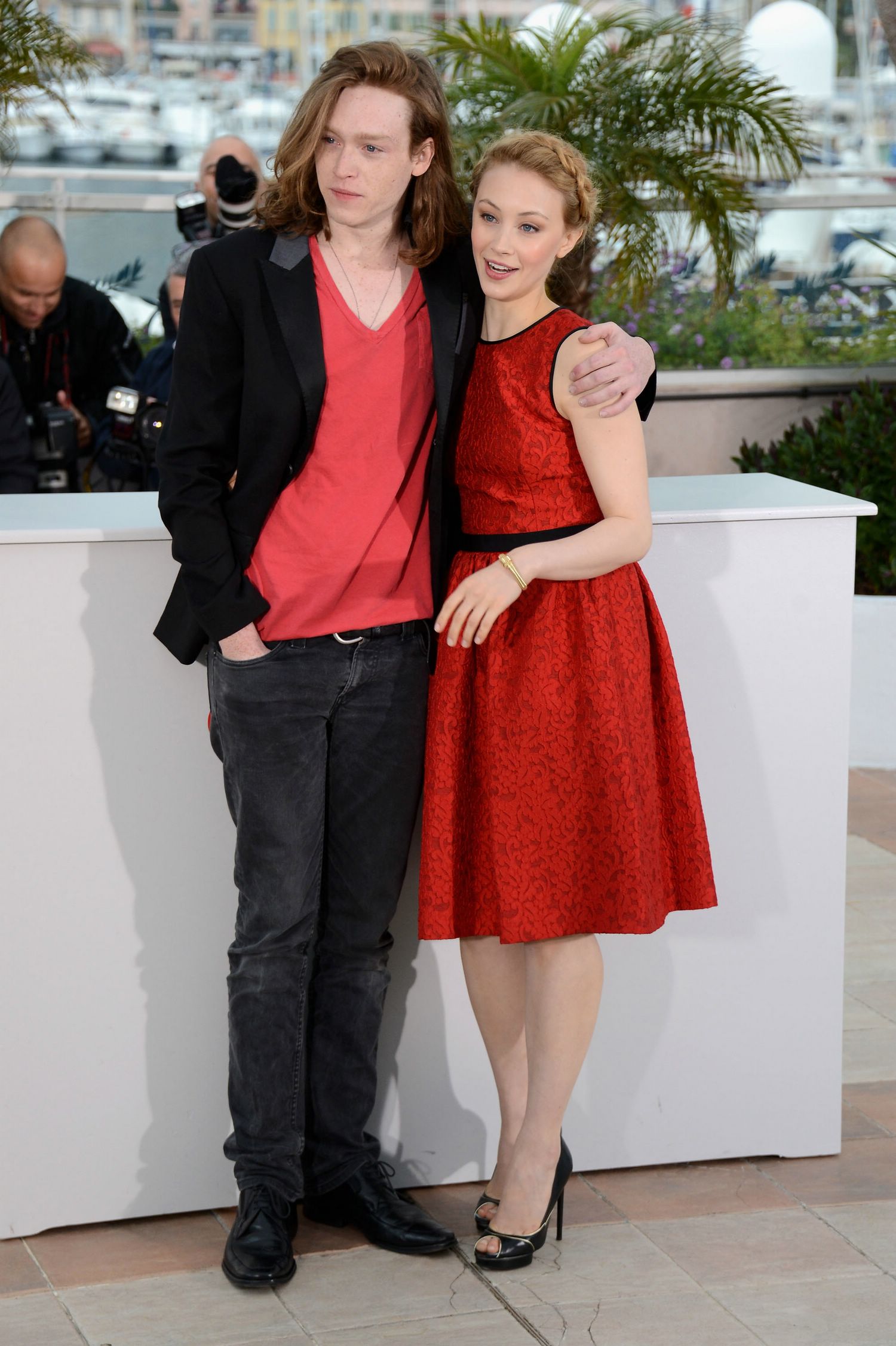 hq045.jpg hq045.jpg