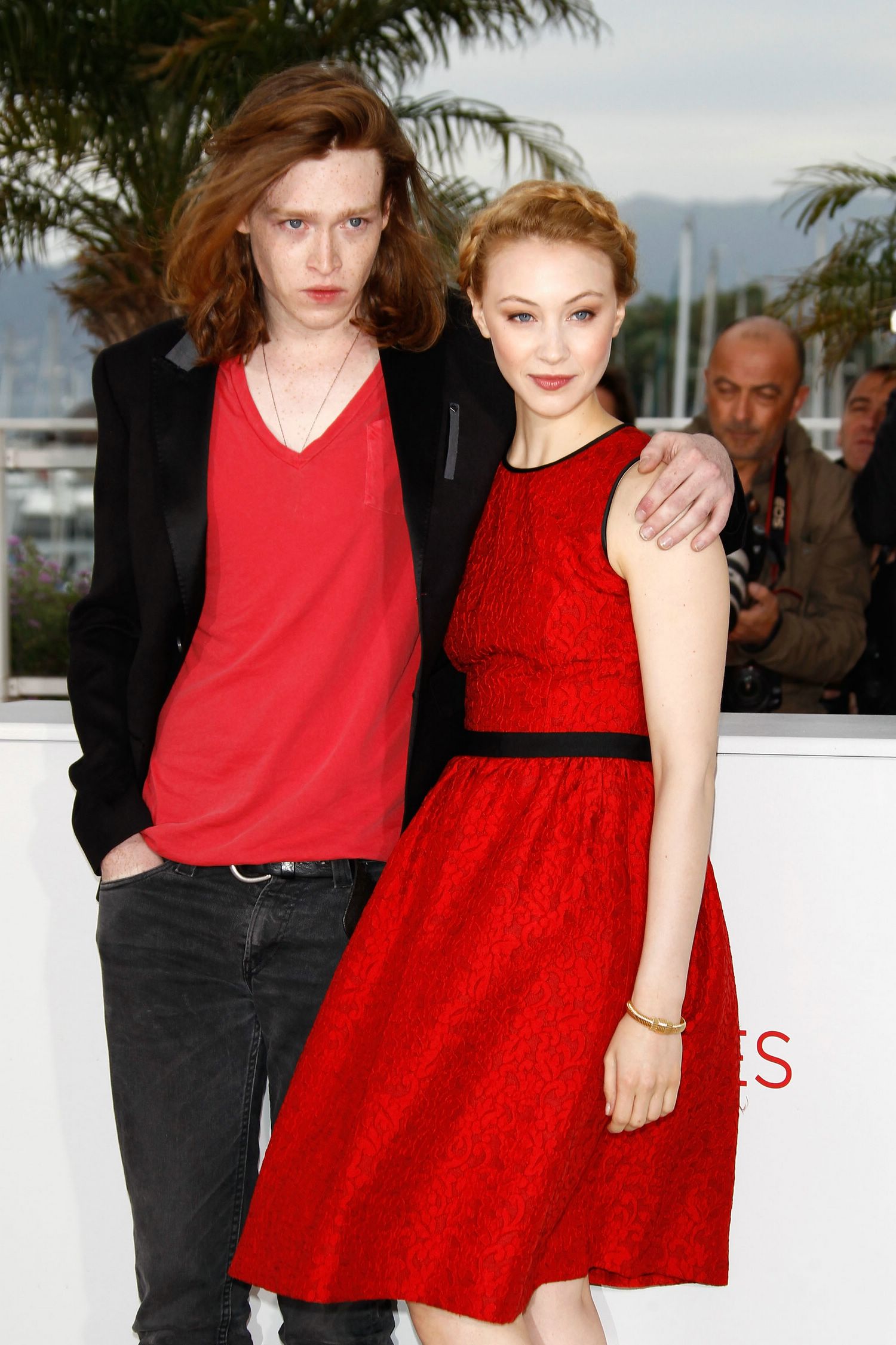 hq047.jpg hq047.jpg