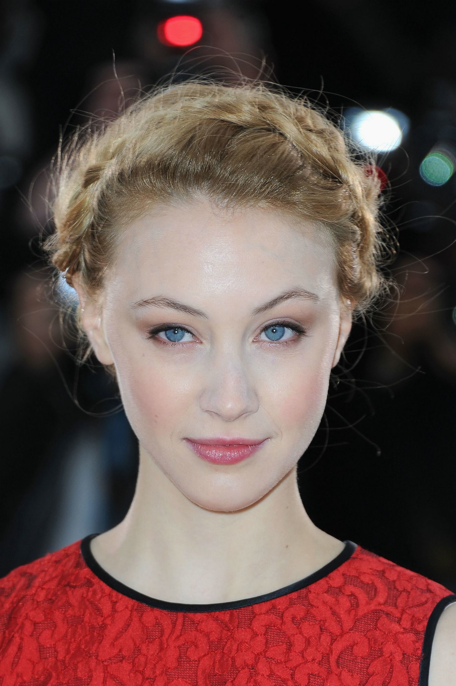 hq050.jpg hq050.jpg
