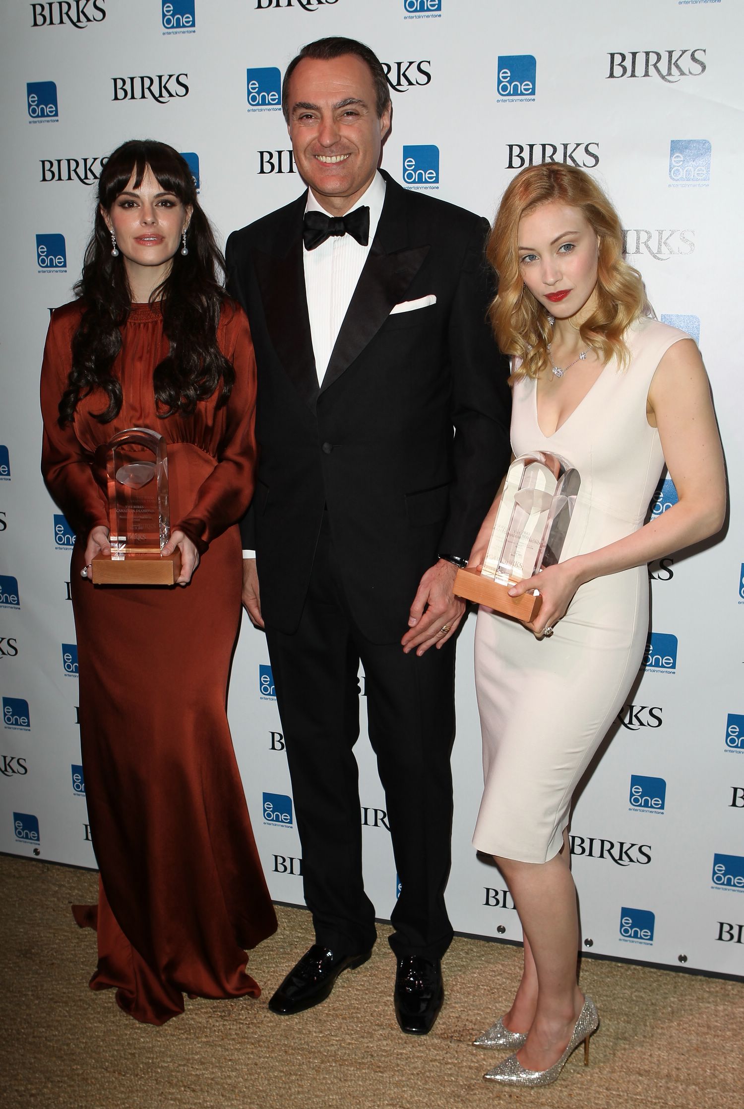 hq026.jpg hq026.jpg