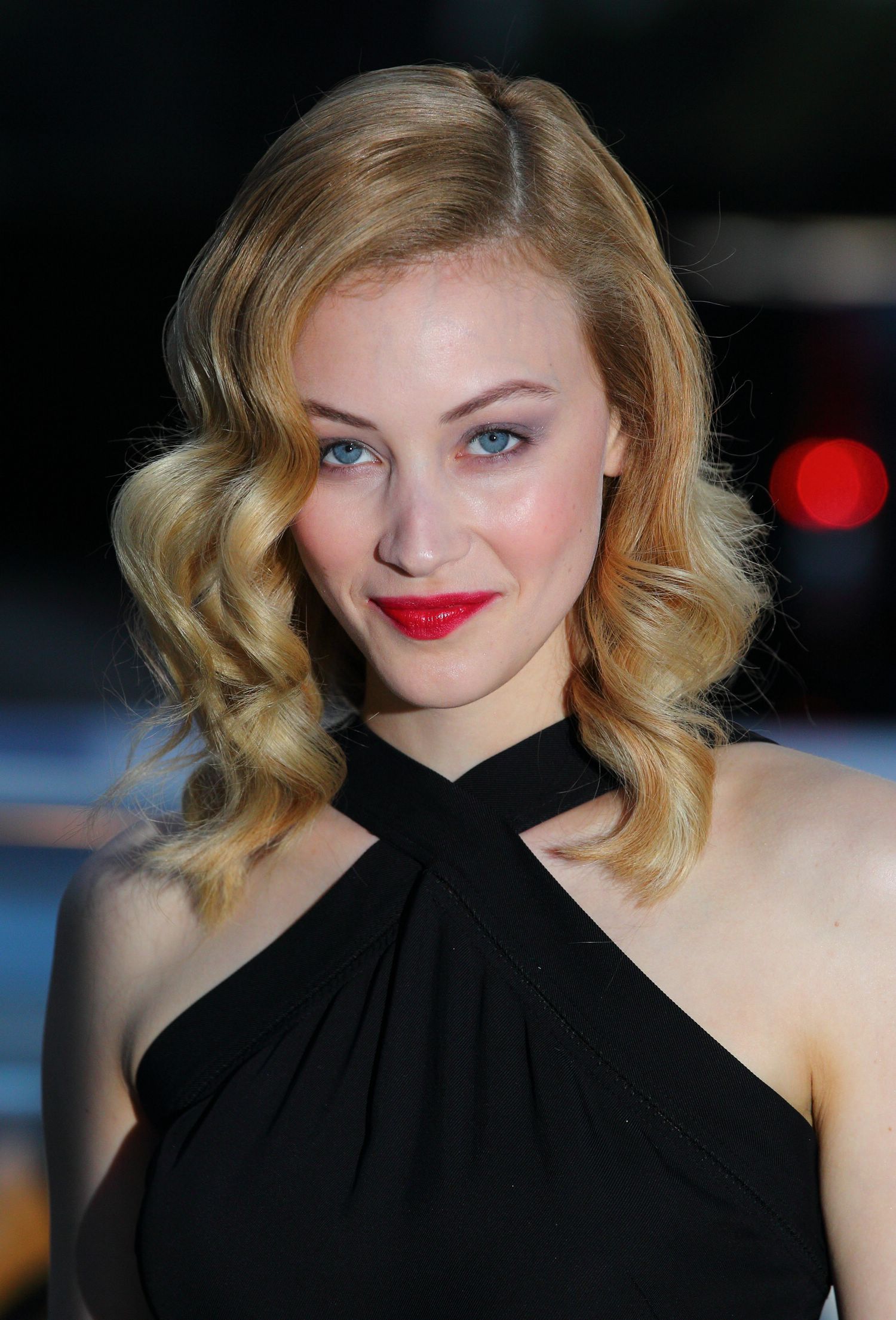hq007.jpg hq007.jpg