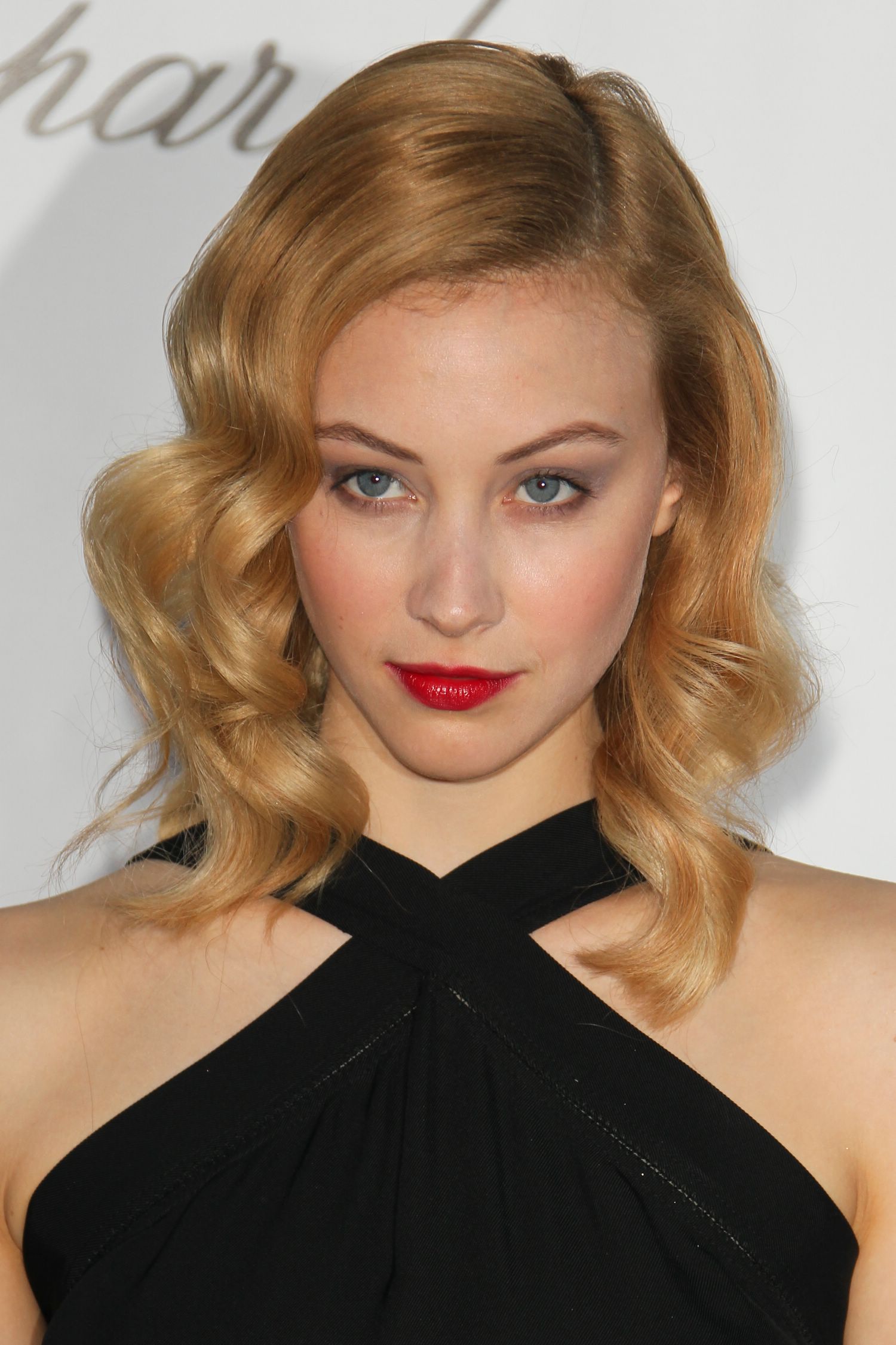 hq036.jpg hq036.jpg