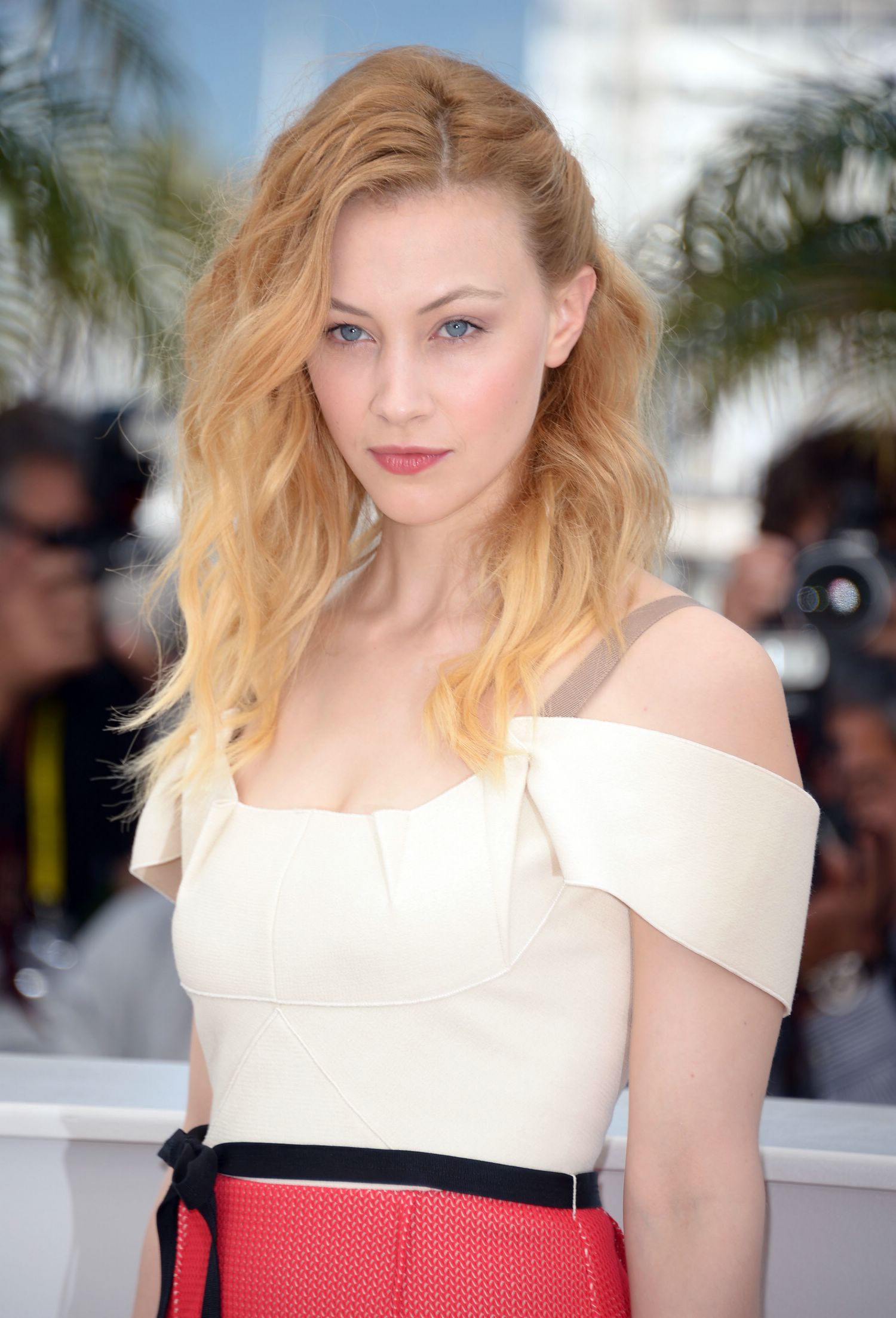 hq018.jpg hq018.jpg