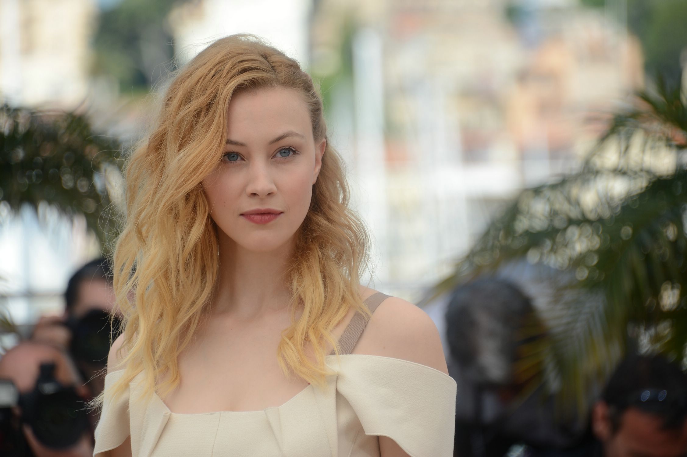 hq143.jpg hq143.jpg