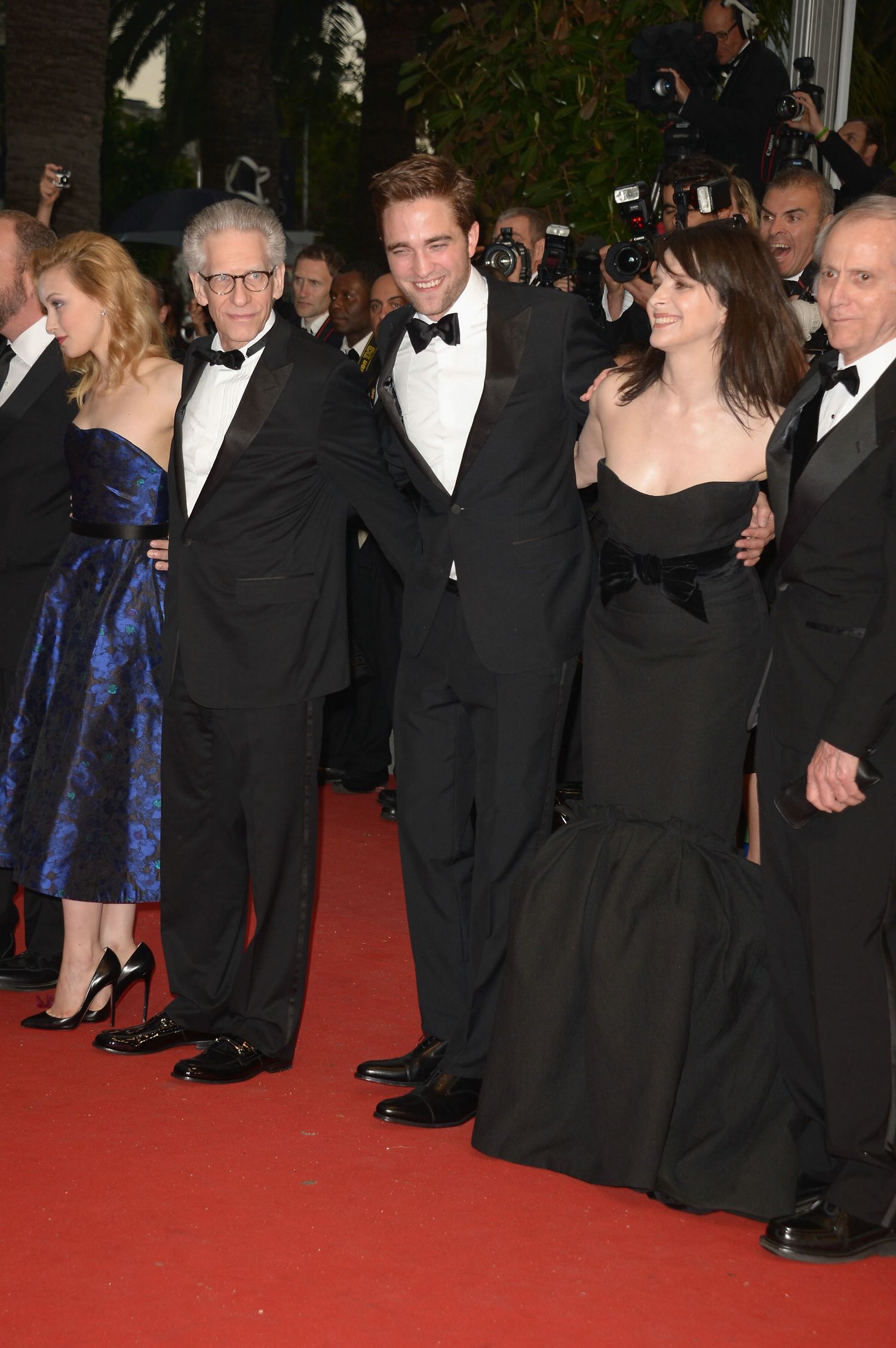 hq048.jpg hq048.jpg