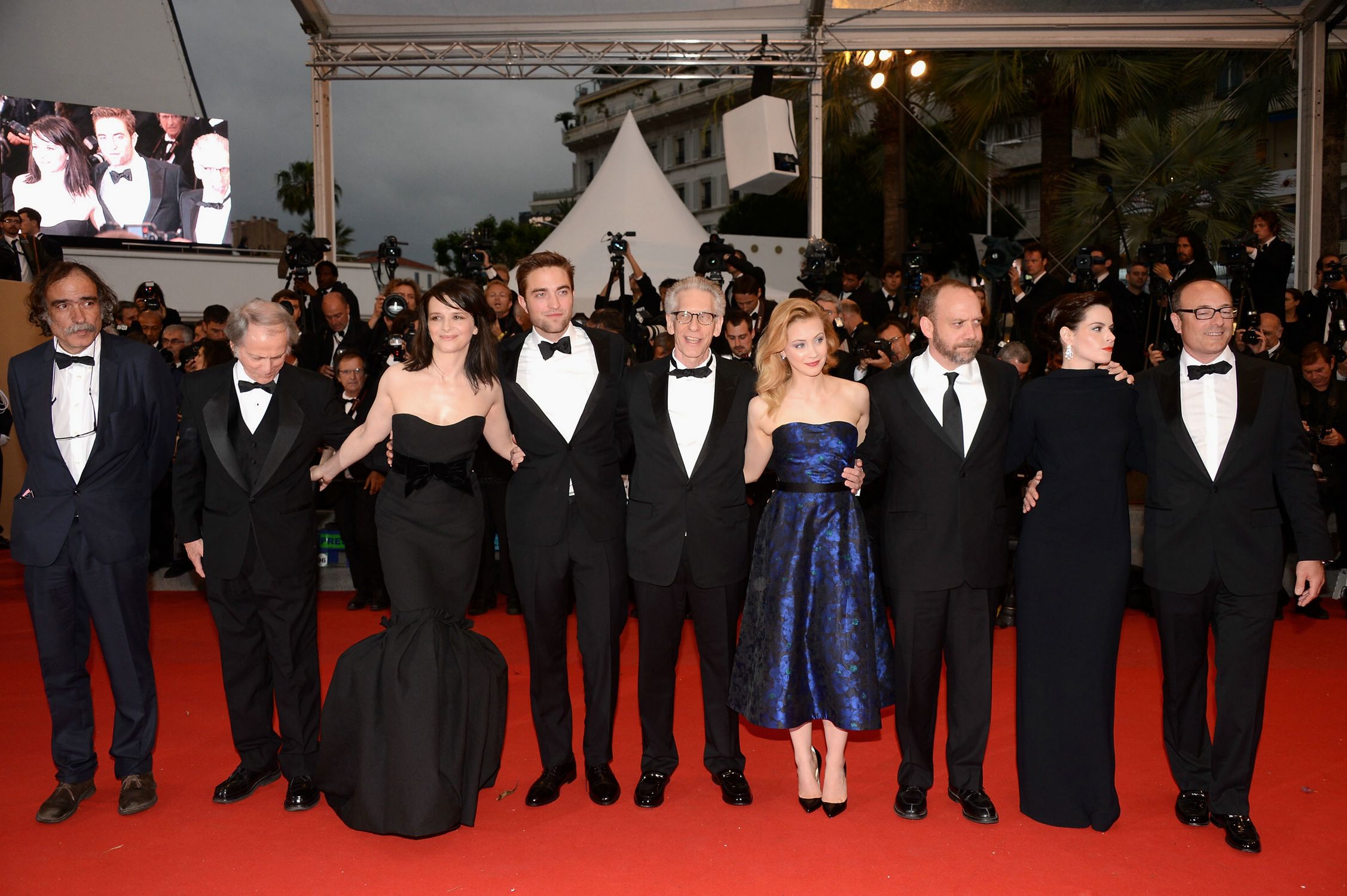hq063.jpg hq063.jpg