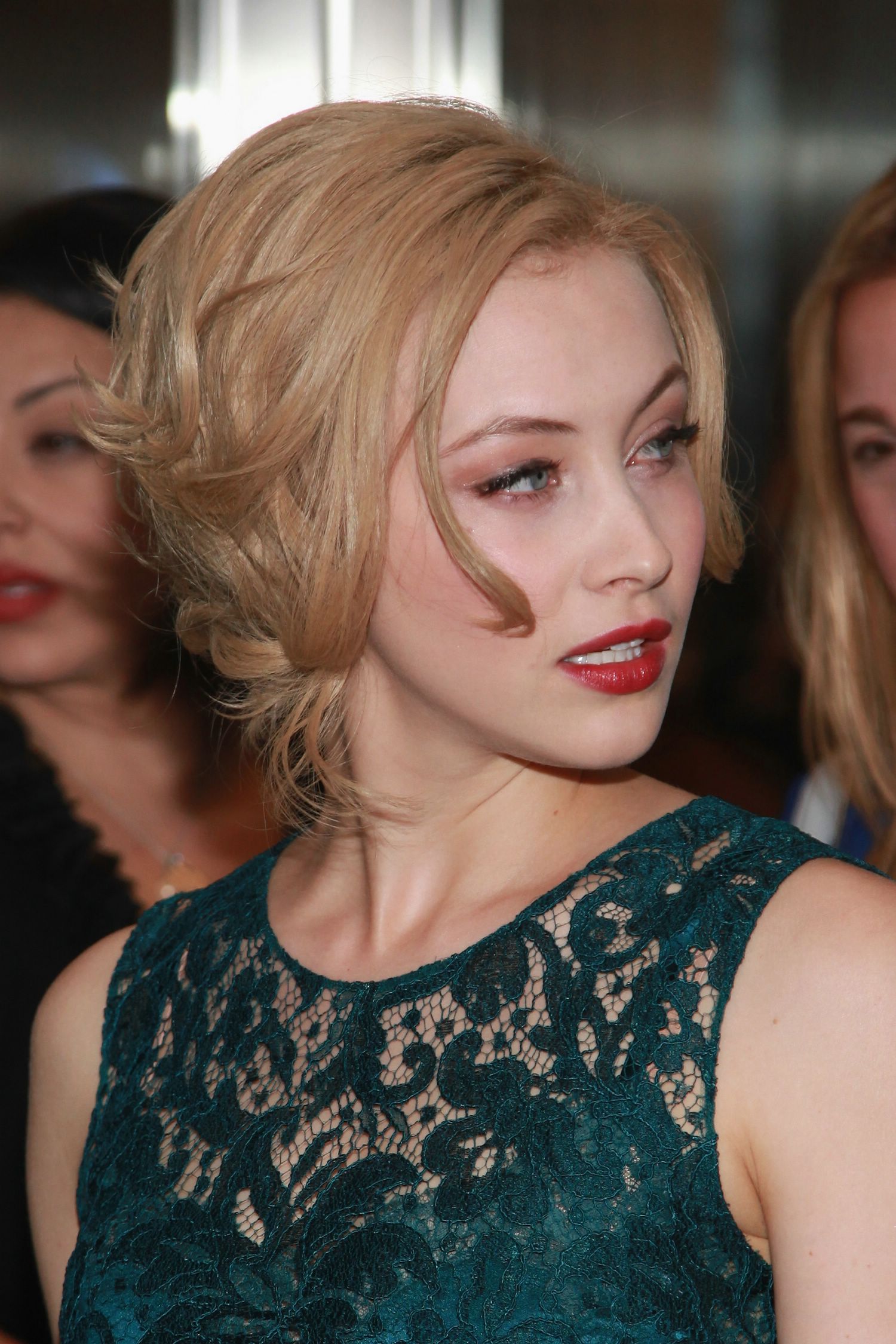 hq019.jpg hq019.jpg