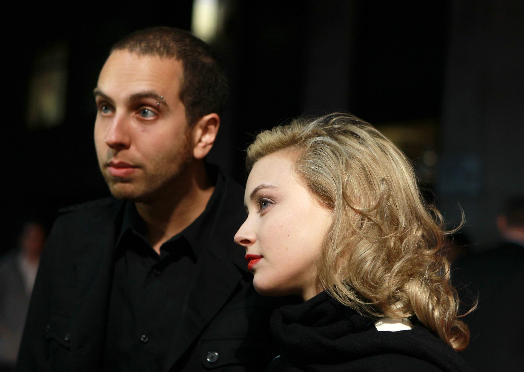hq029.jpg hq029.jpg