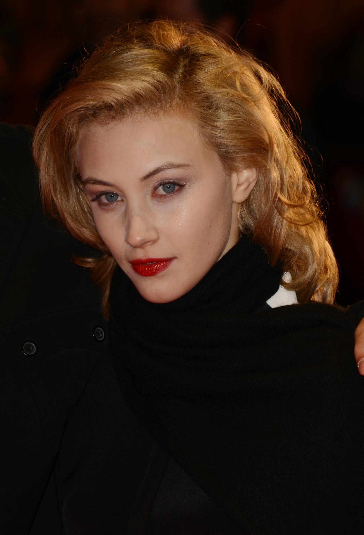 hq039.jpg hq039.jpg