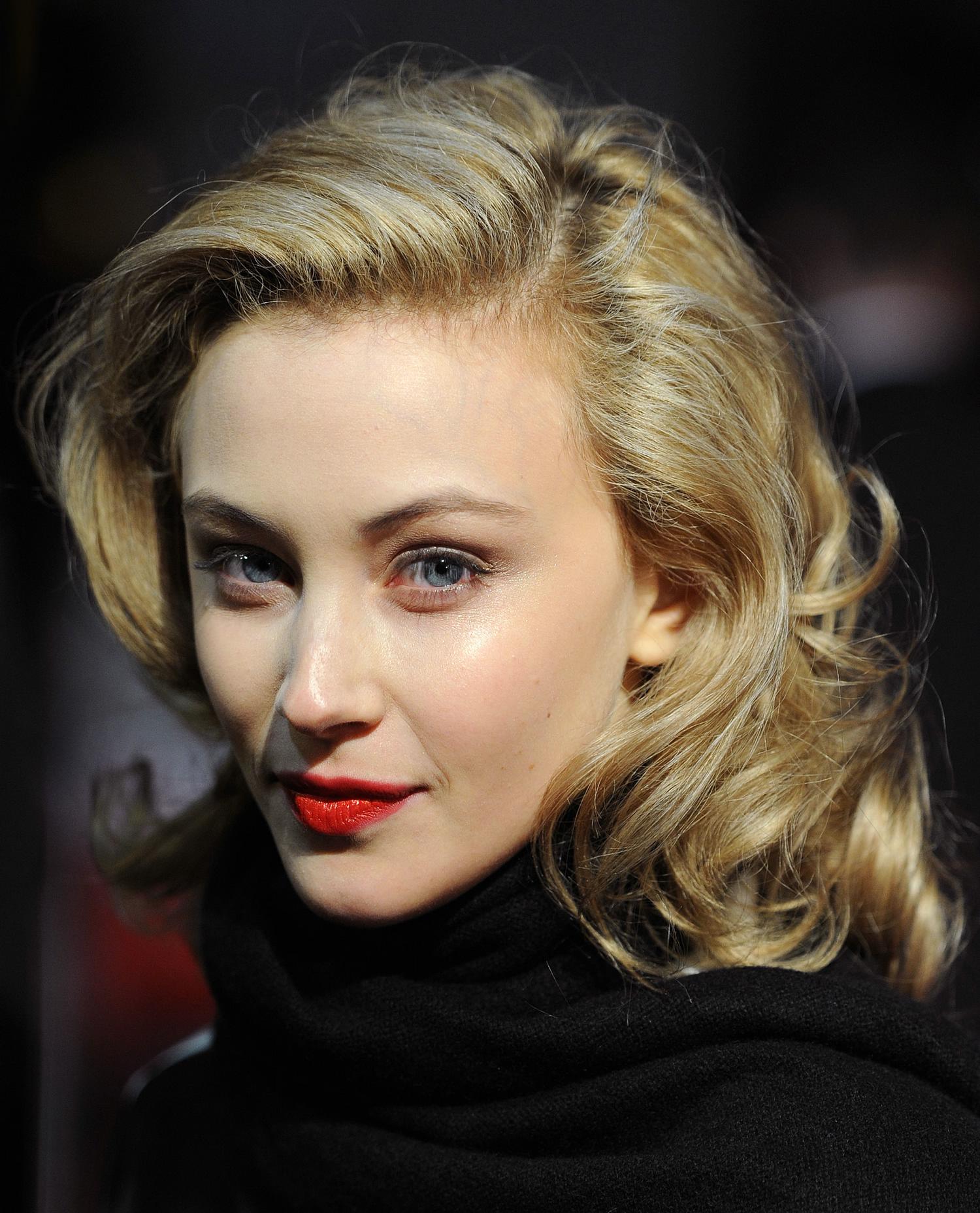 hq043.jpg hq043.jpg
