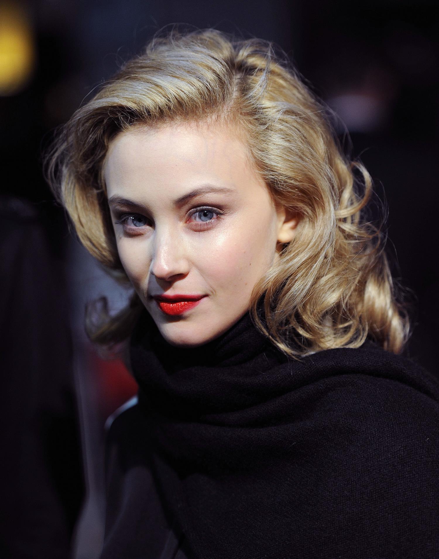 hq066.jpg hq066.jpg