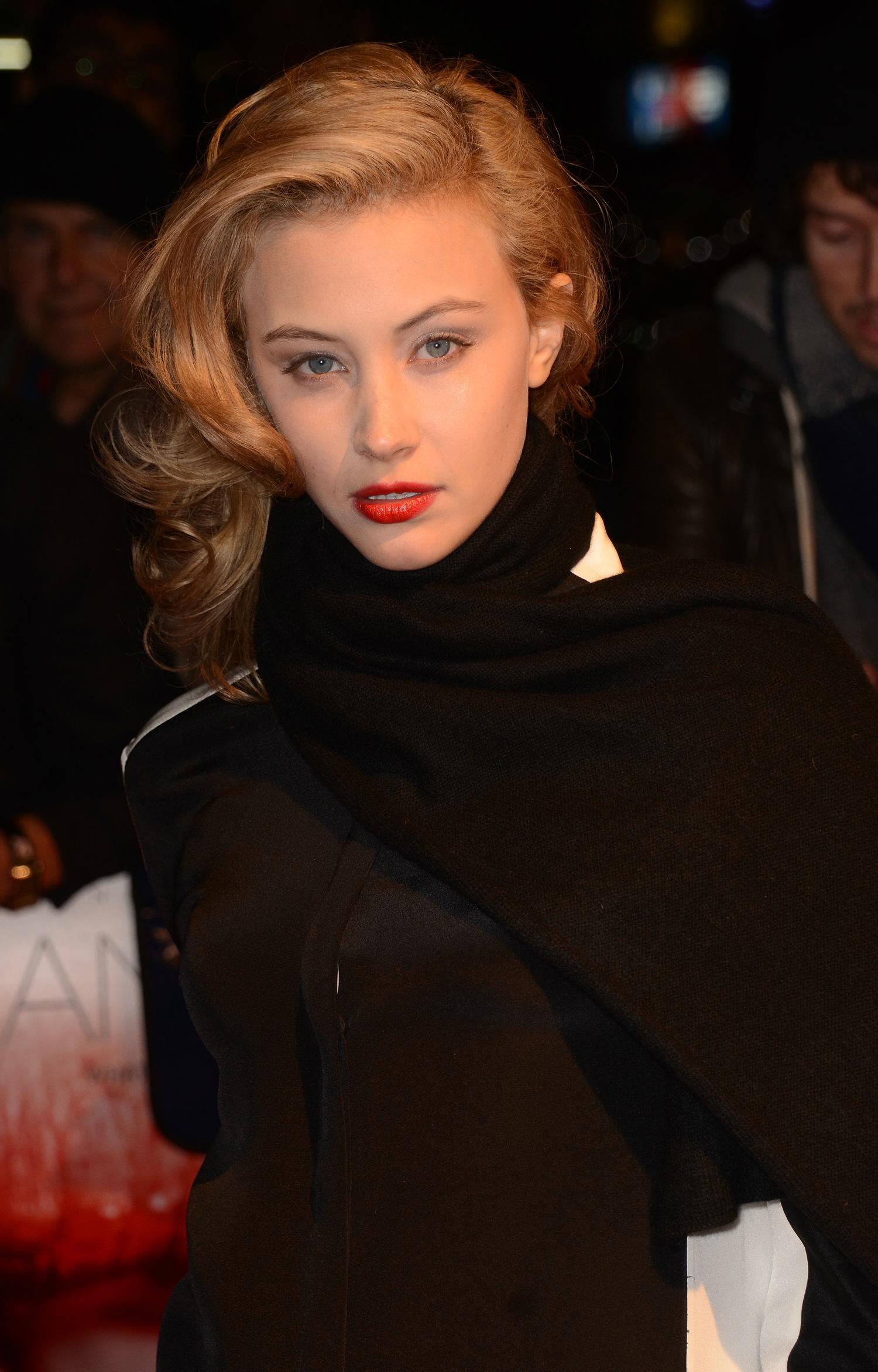 hq080.jpg hq080.jpg