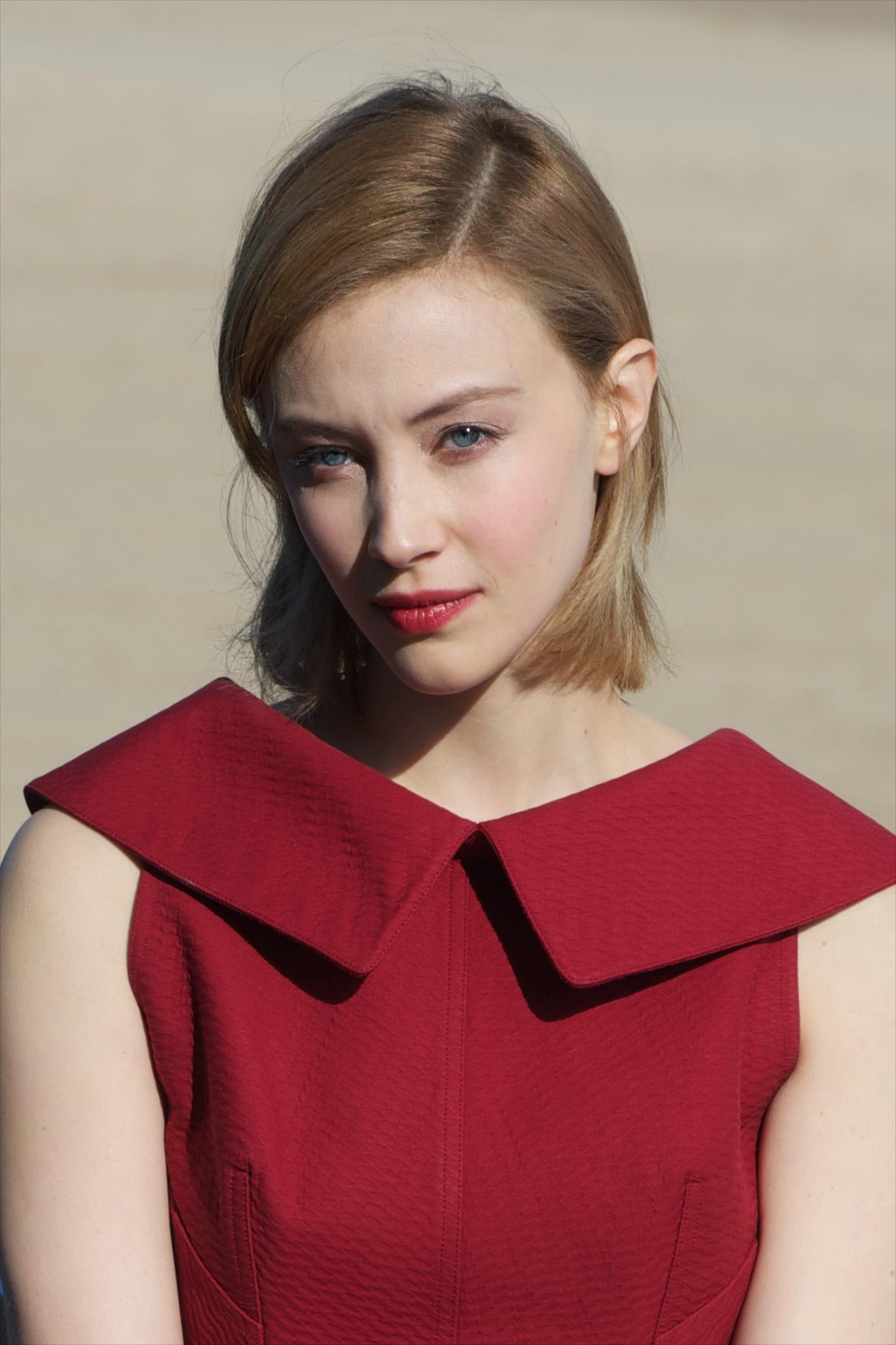 hq043.jpg hq043.jpg