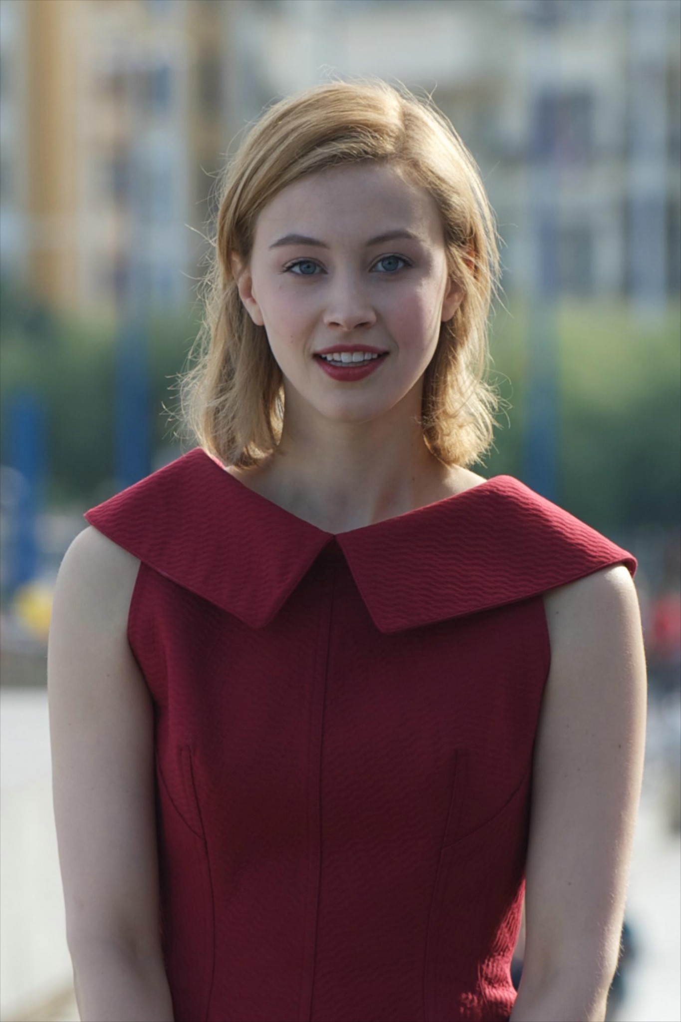 hq045.jpg hq045.jpg