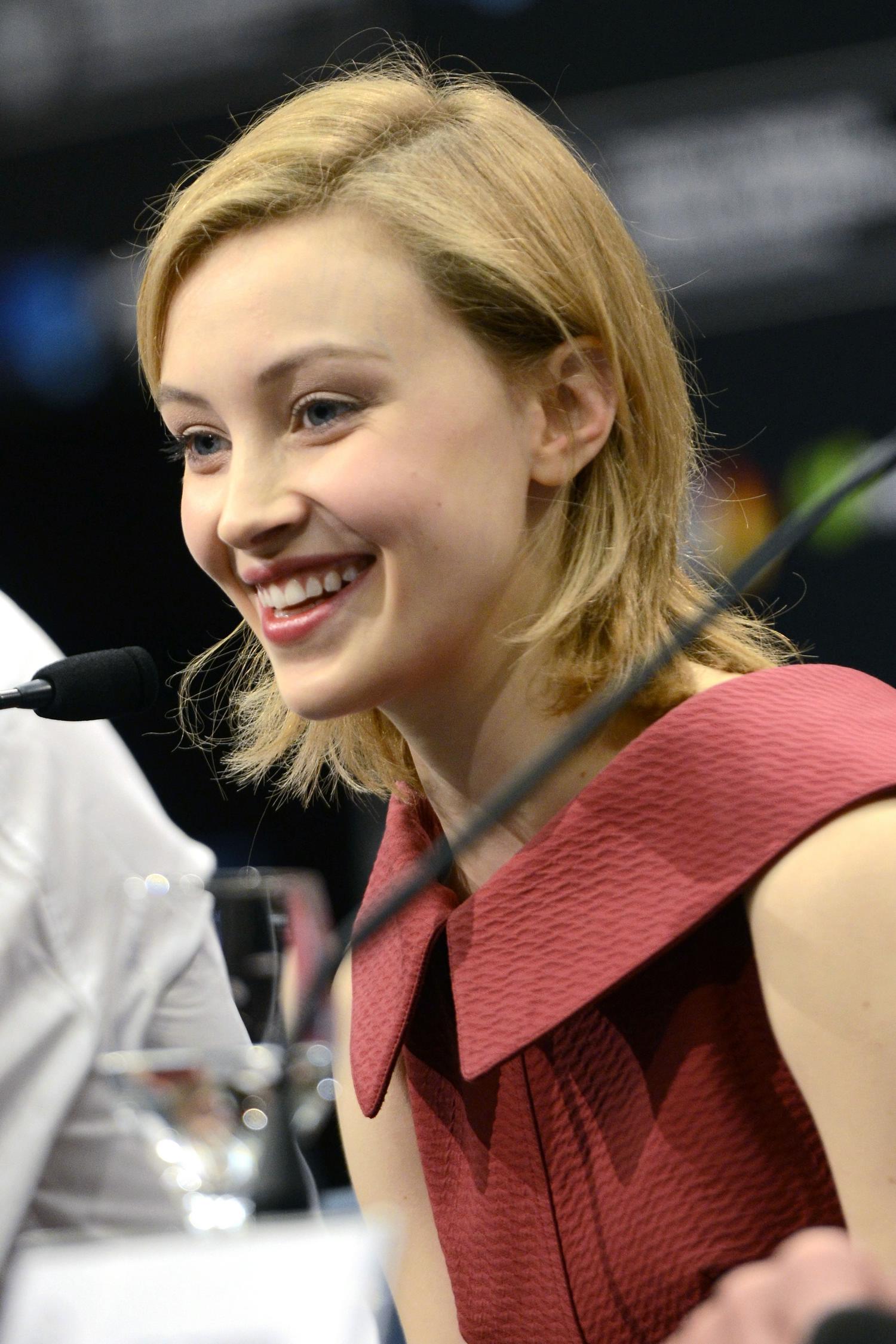 hq005.jpg hq005.jpg