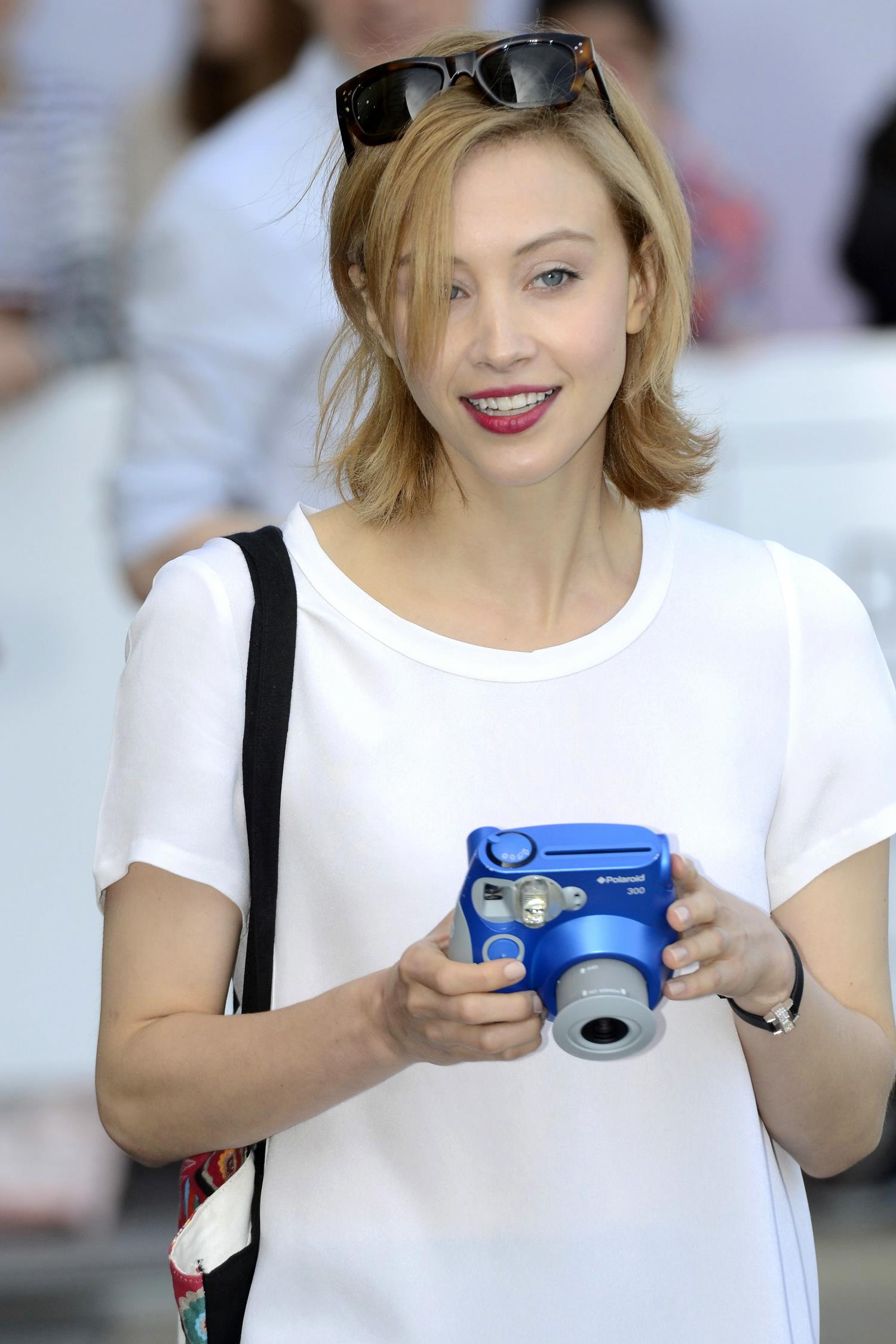 hq010.jpg hq010.jpg