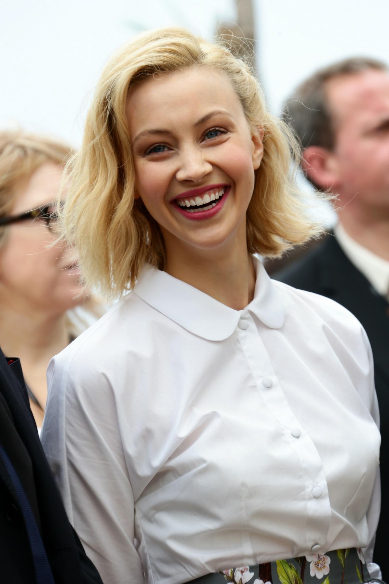hq018.jpg hq018.jpg
