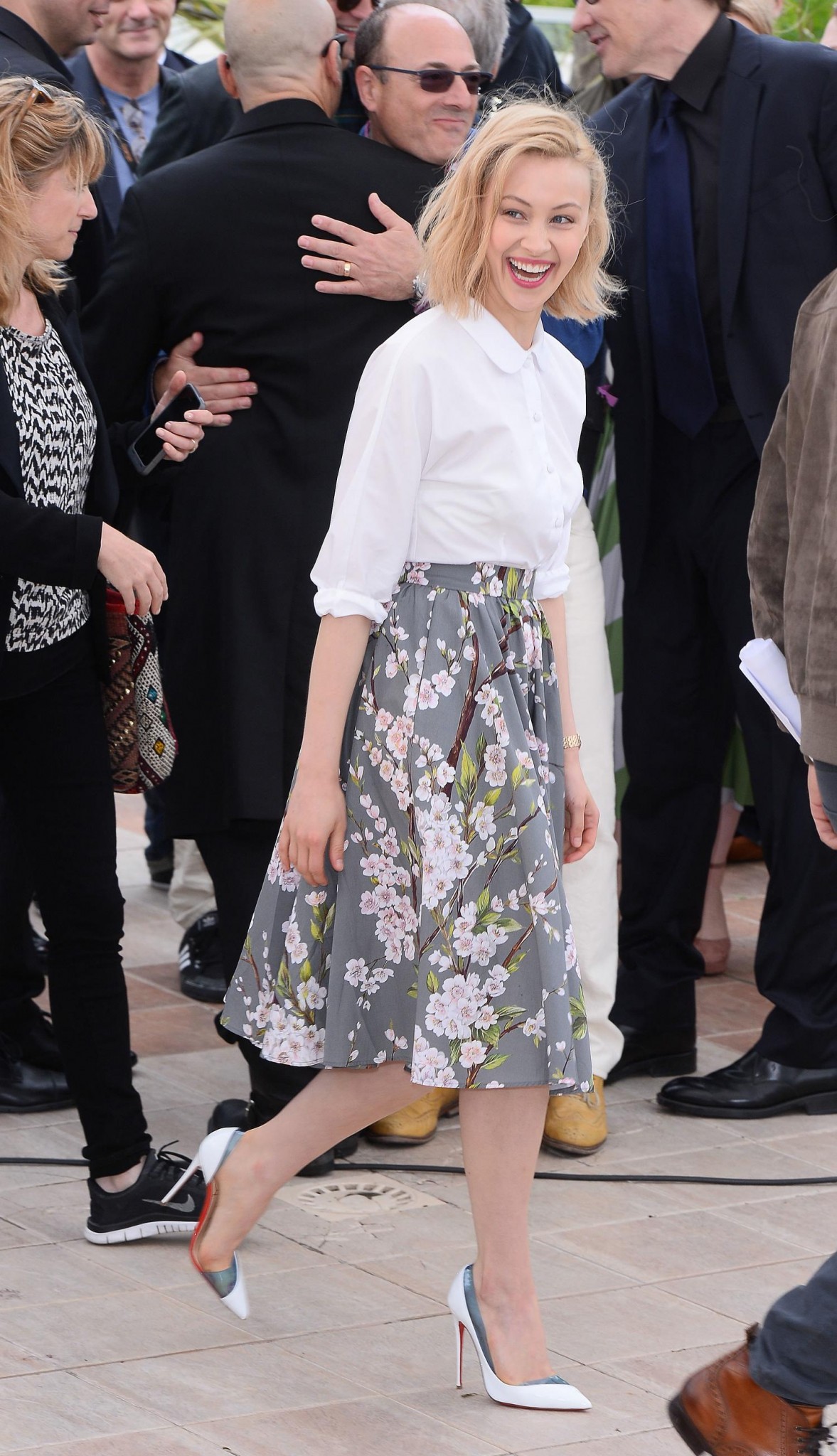hq070.jpg hq070.jpg