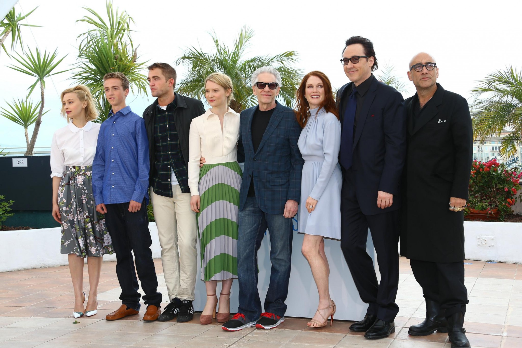 hq106.jpg hq106.jpg