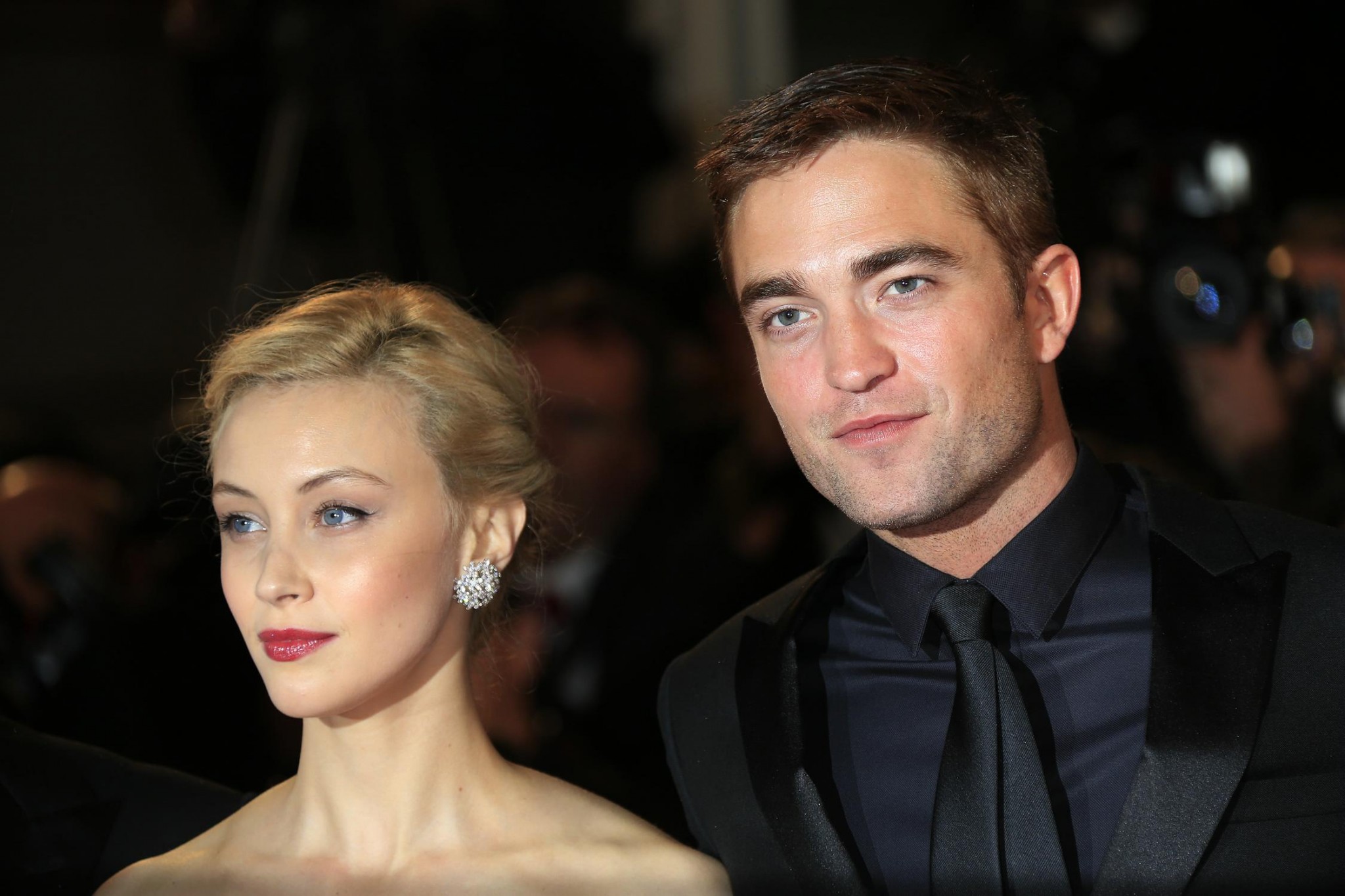 hq102.jpg hq102.jpg