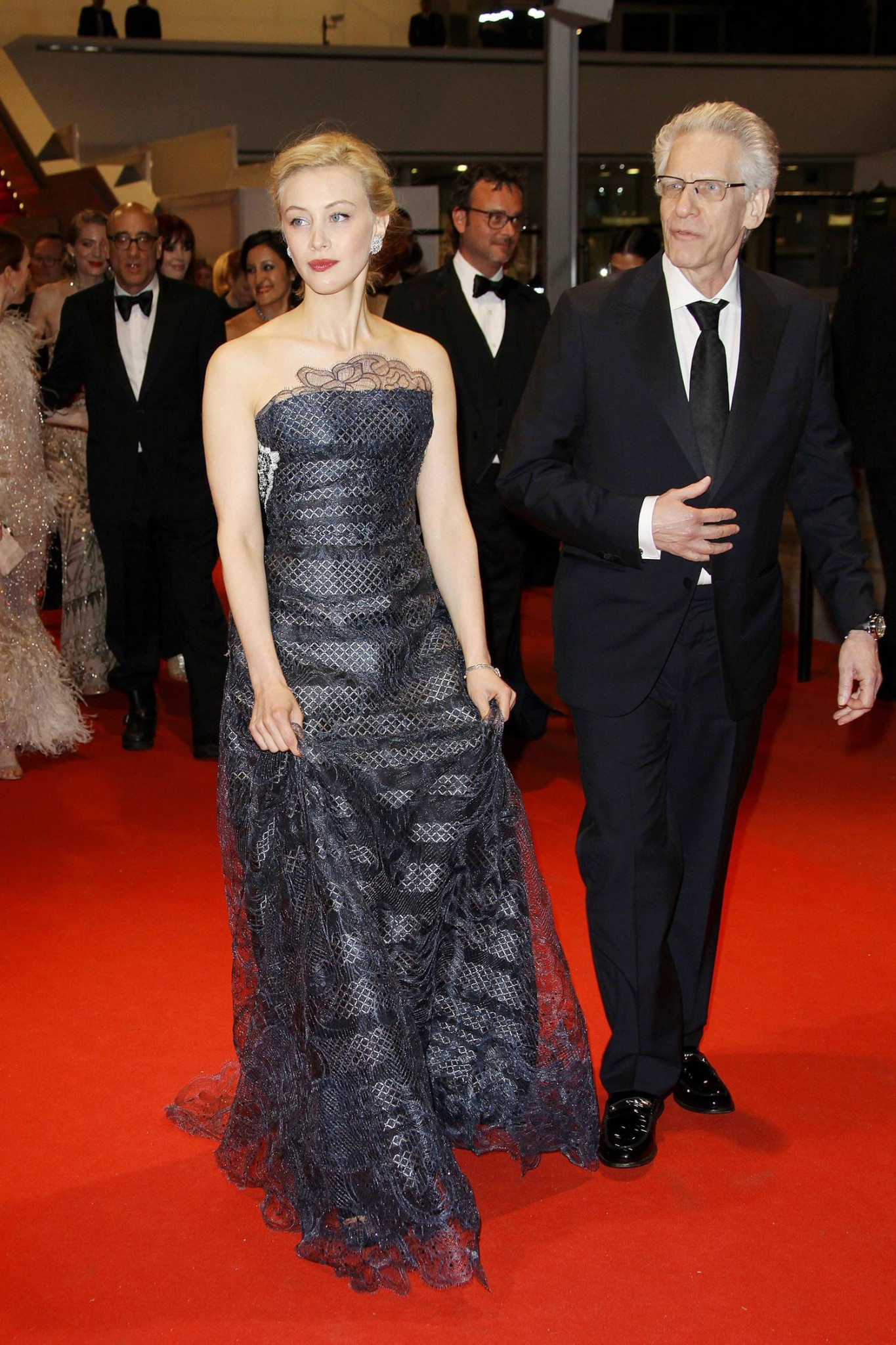 hq141.jpg hq141.jpg