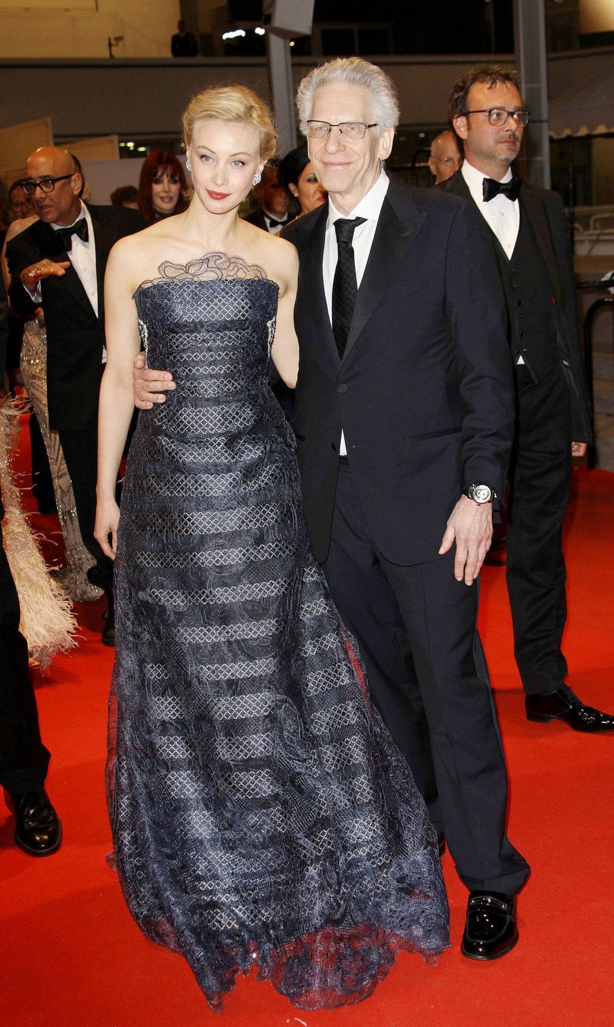 hq143.jpg hq143.jpg