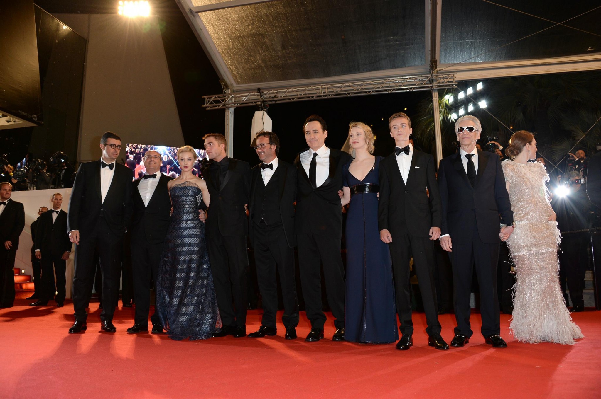 hq207.jpg hq207.jpg