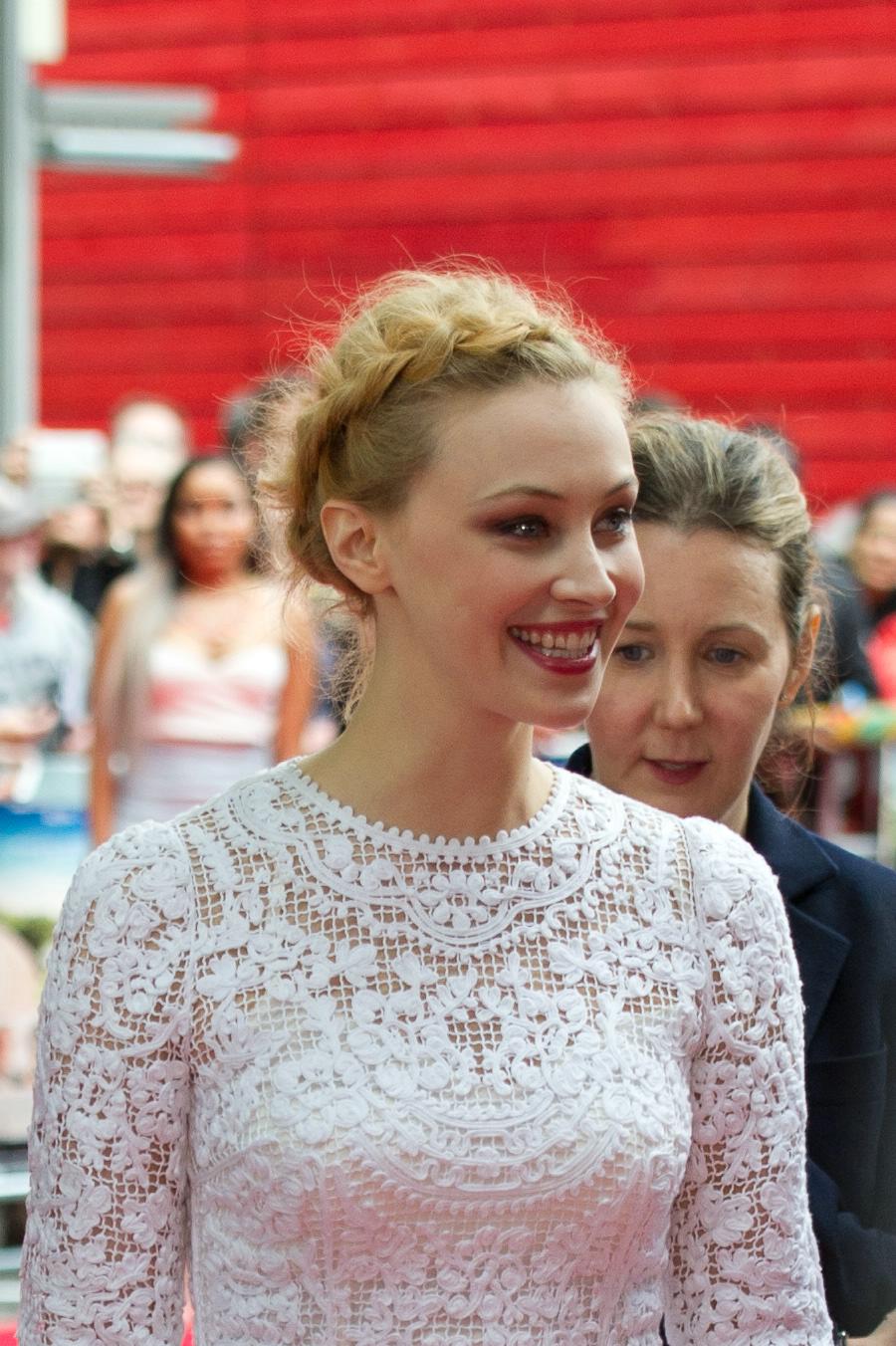 hq032.jpg hq032.jpg