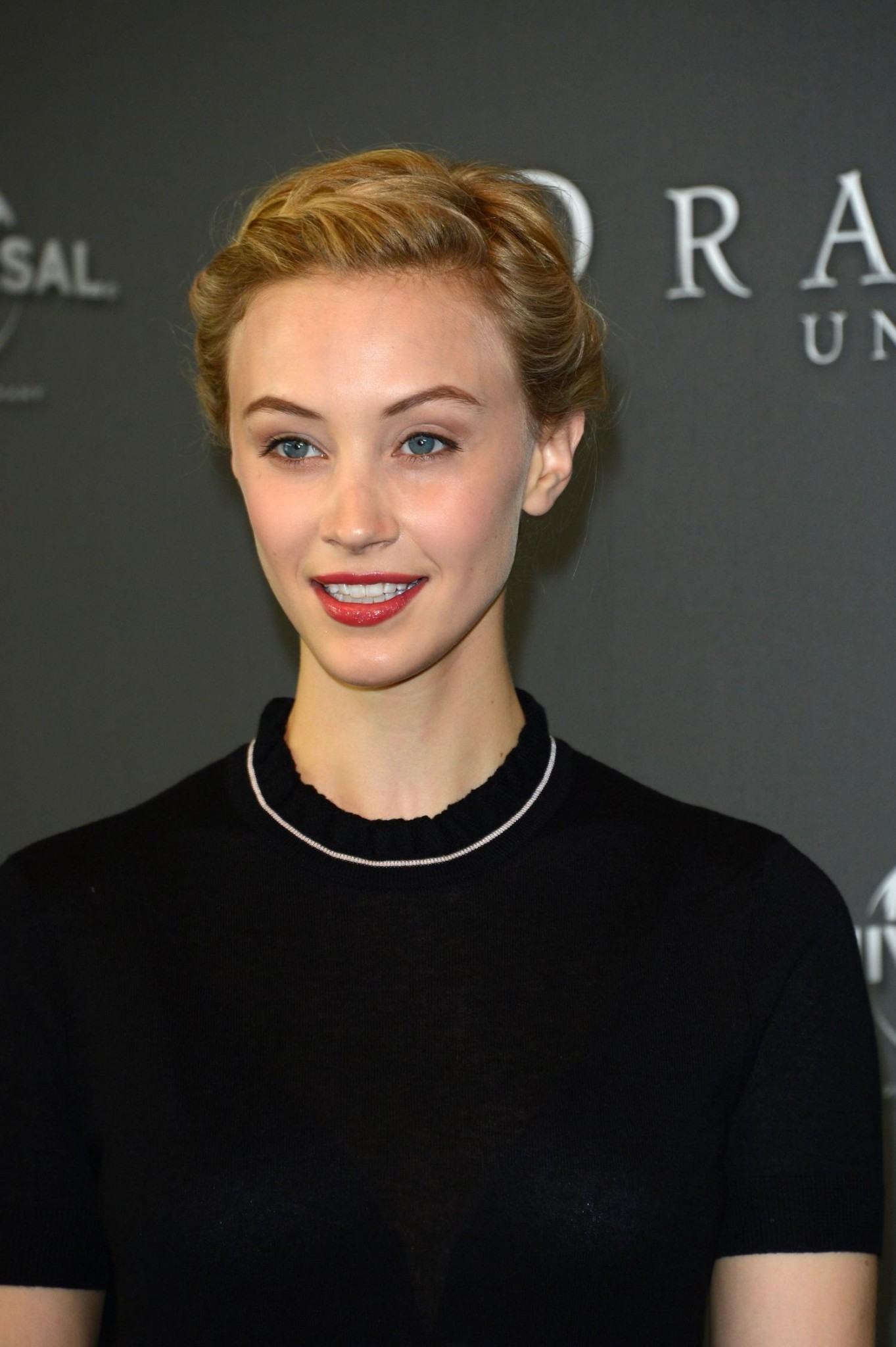 hq012.jpg hq012.jpg