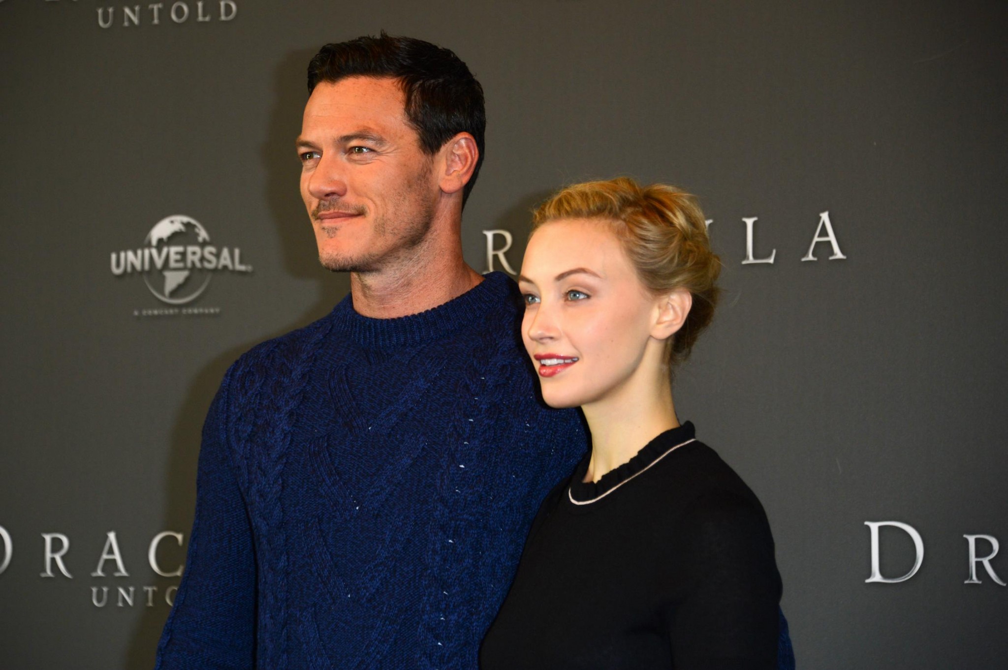 hq025.jpg hq025.jpg