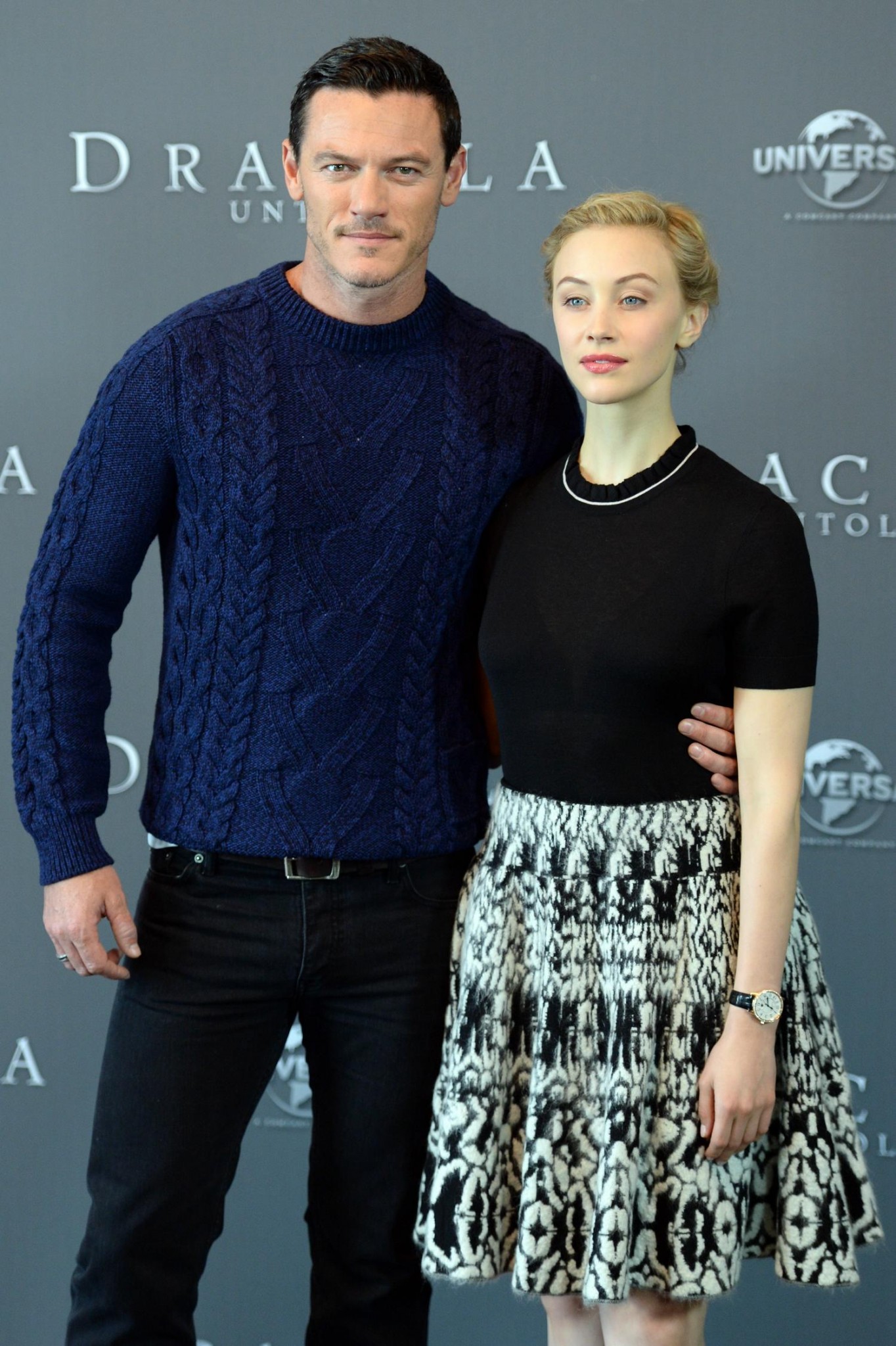 hq061.jpg hq061.jpg