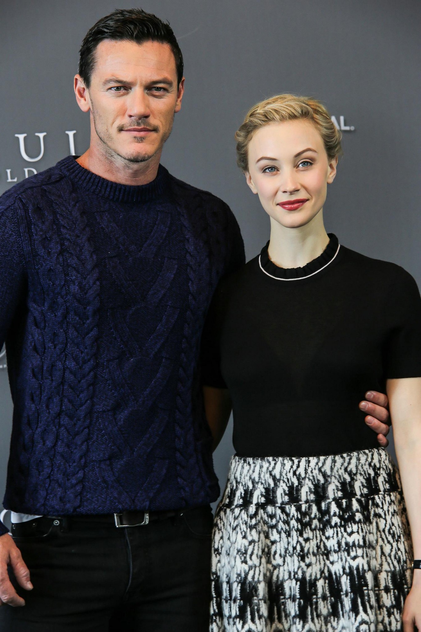 hq136.jpg hq136.jpg