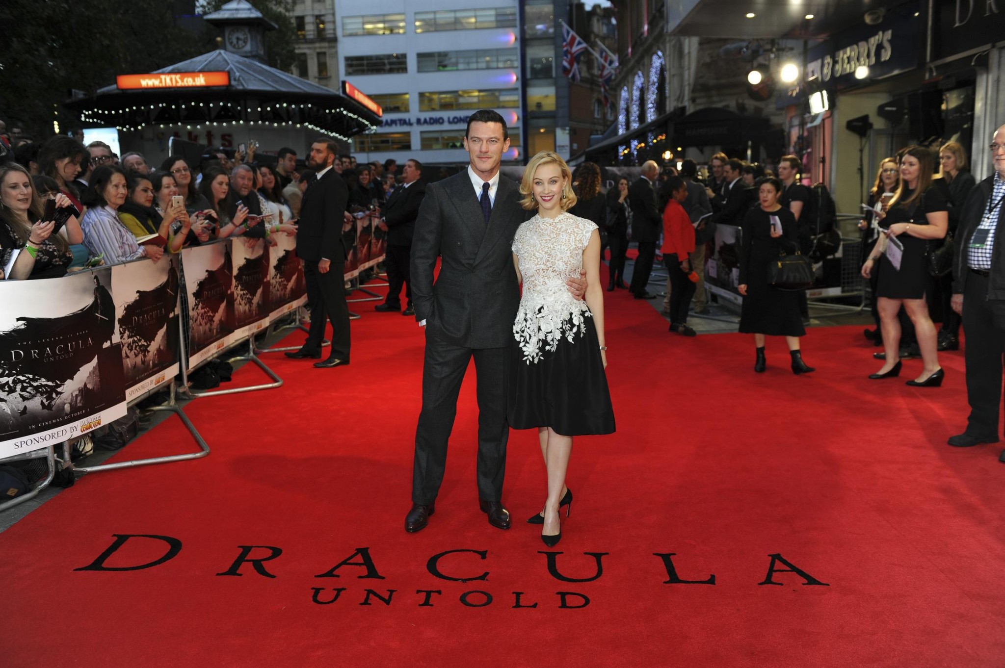 hq076.jpg hq076.jpg