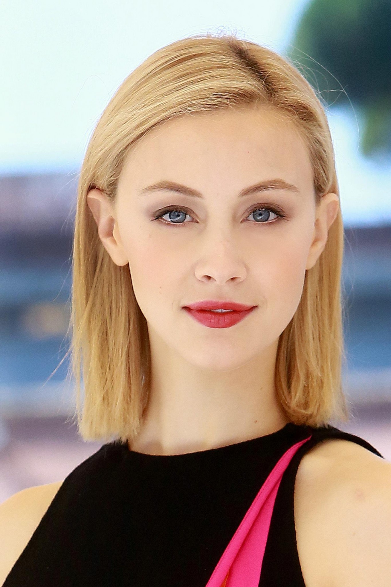 hq045.jpg hq045.jpg