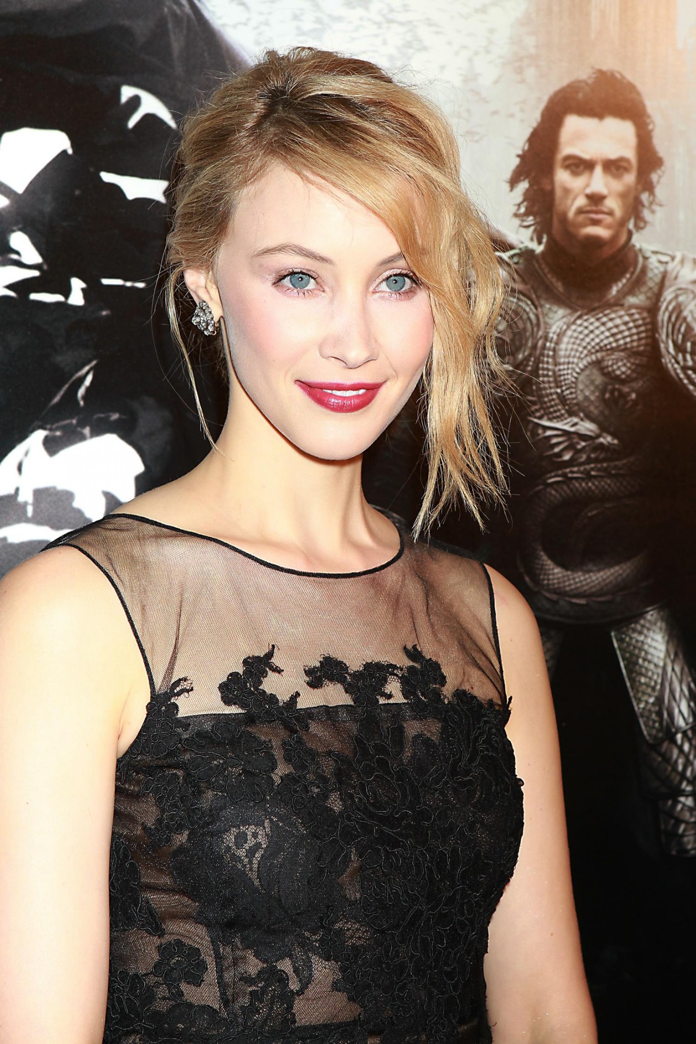 hq153.jpg hq153.jpg