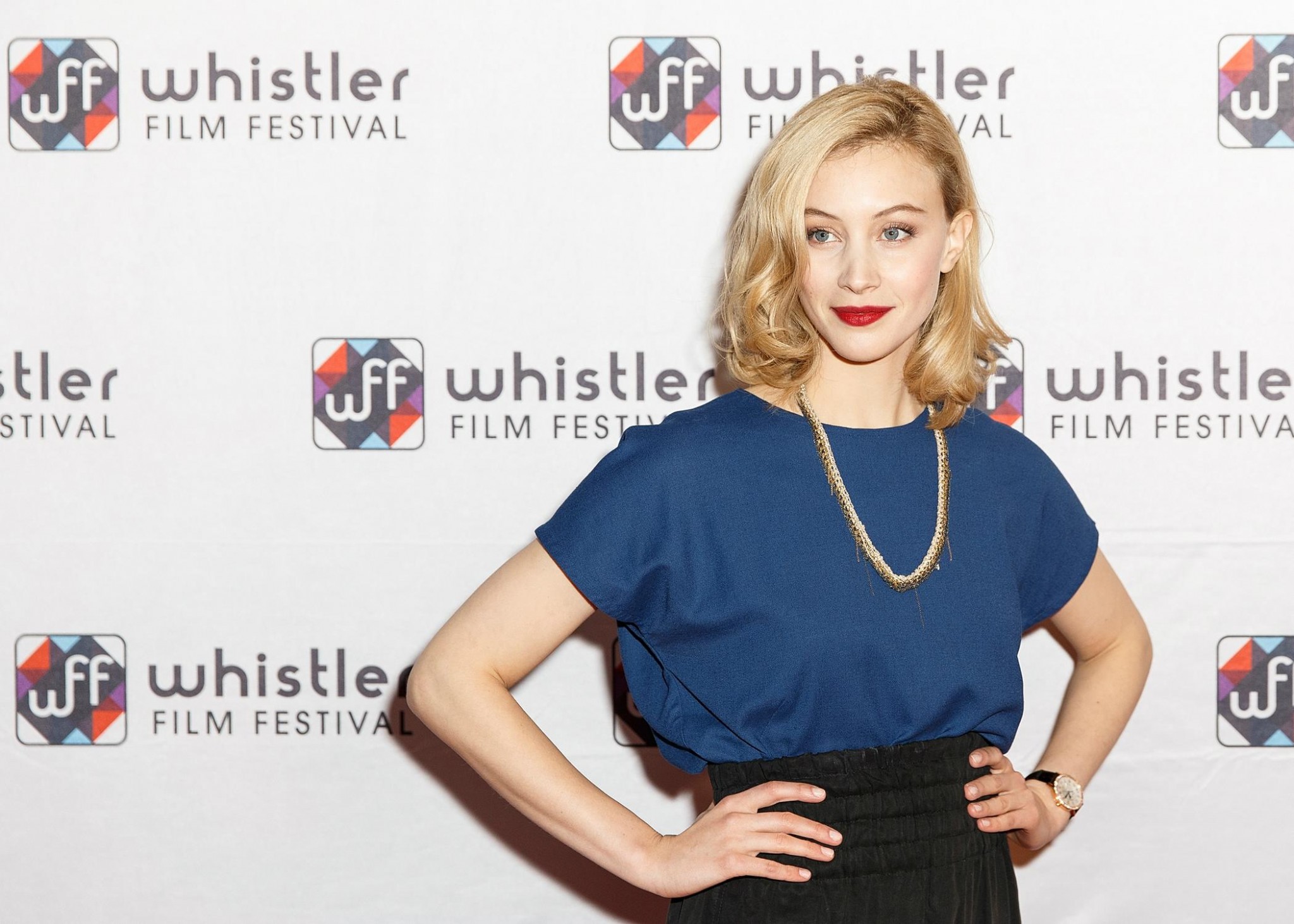 hq003.jpg hq003.jpg