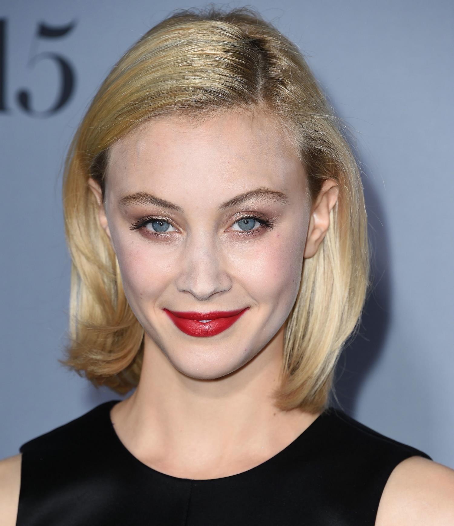 hq037.jpg hq037.jpg