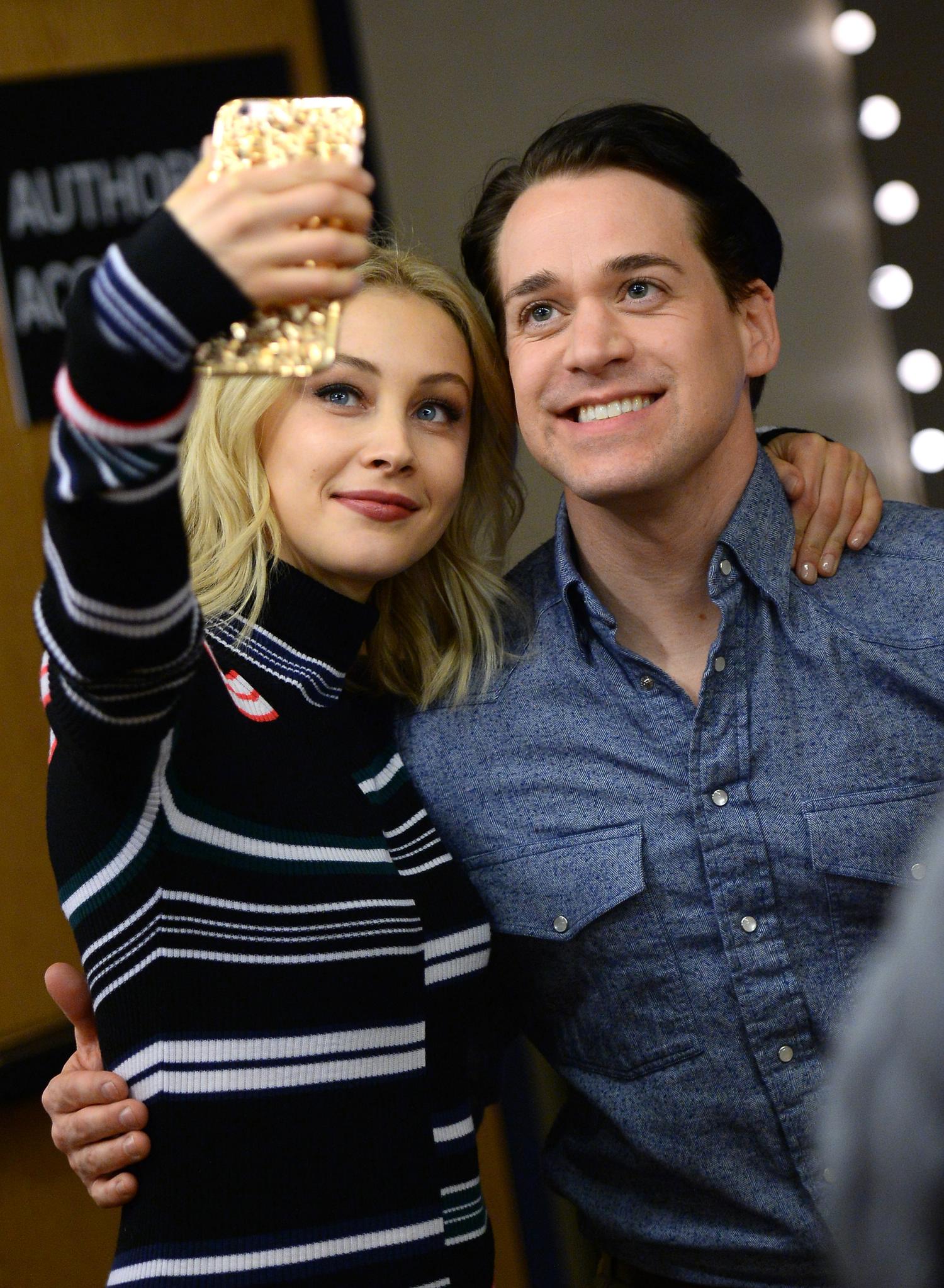 hq050.jpg hq050.jpg