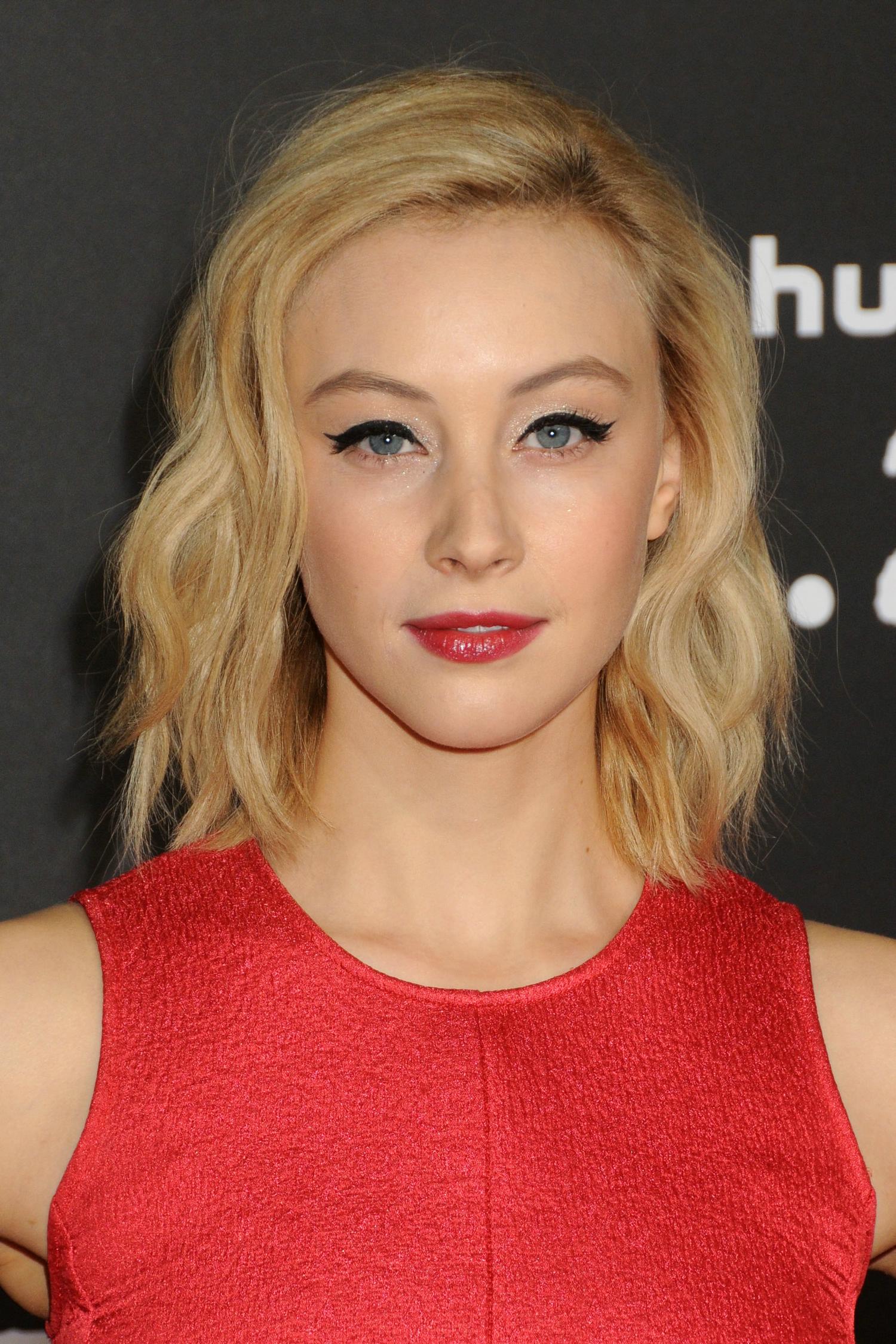 hq048.jpg hq048.jpg